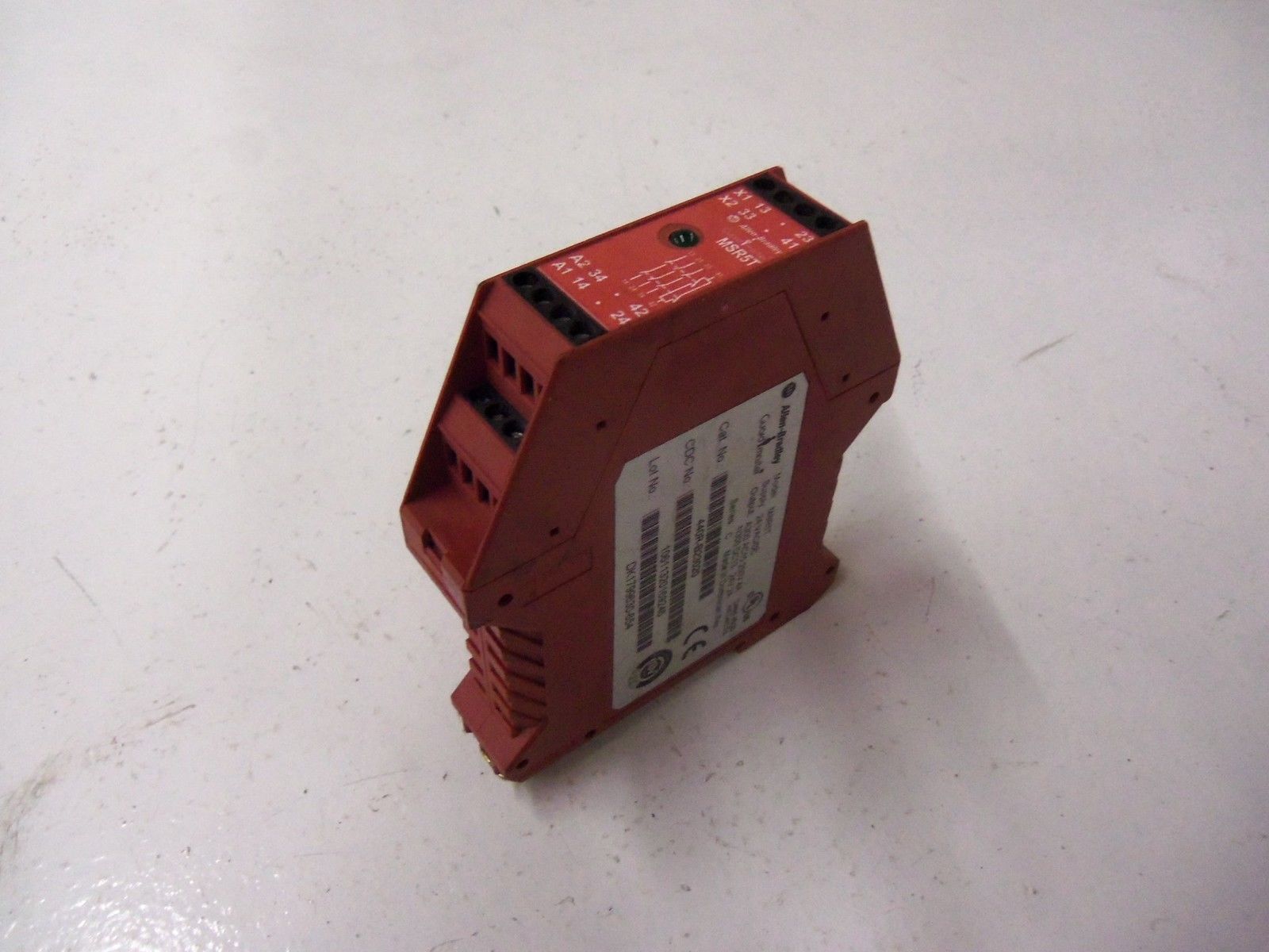 ALLEN BRADLEY 440R-B23020 SERIES C *USED*