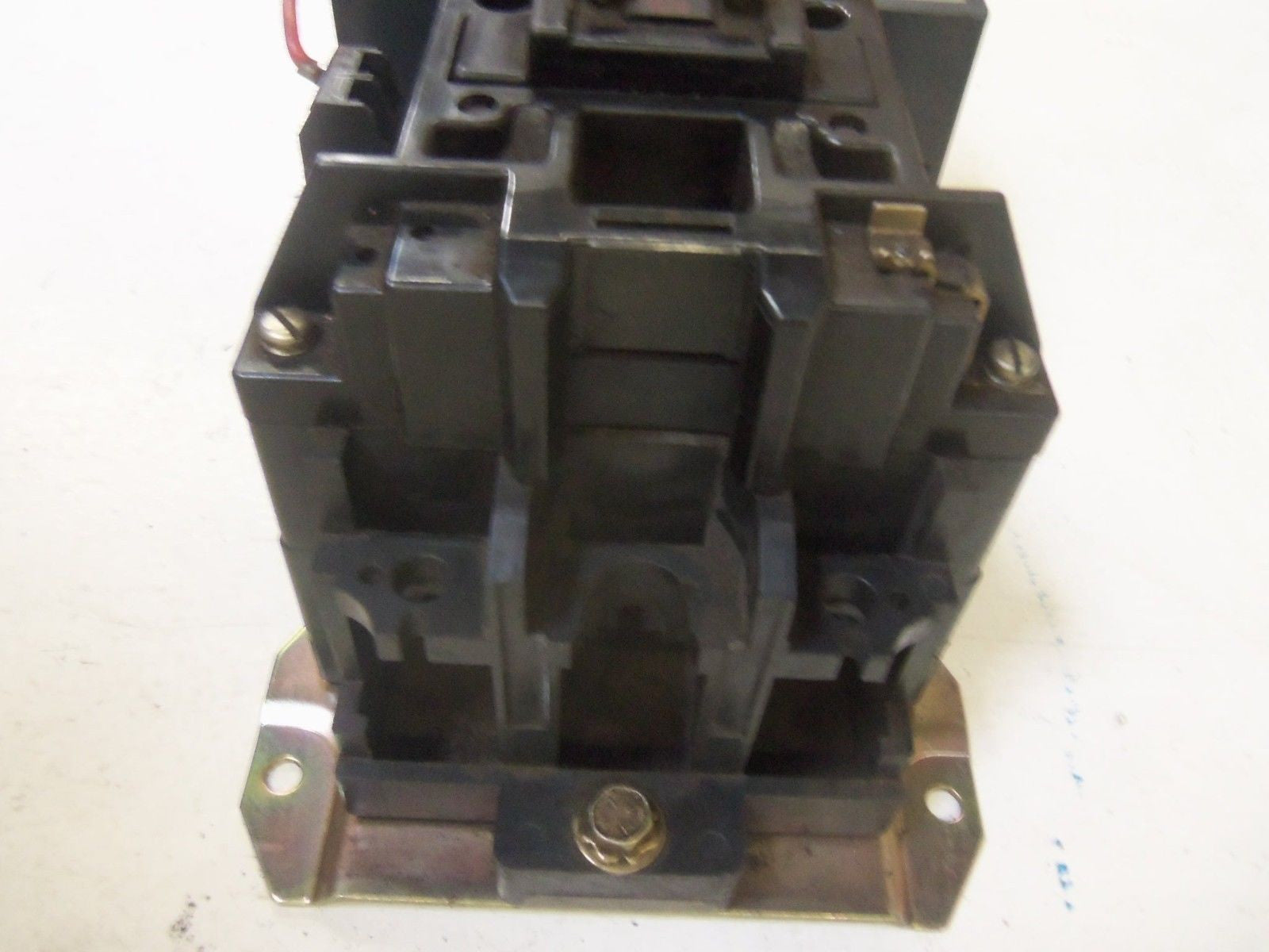 ALLEN BRADLEY 500-E0D930 SERIES A *USED*