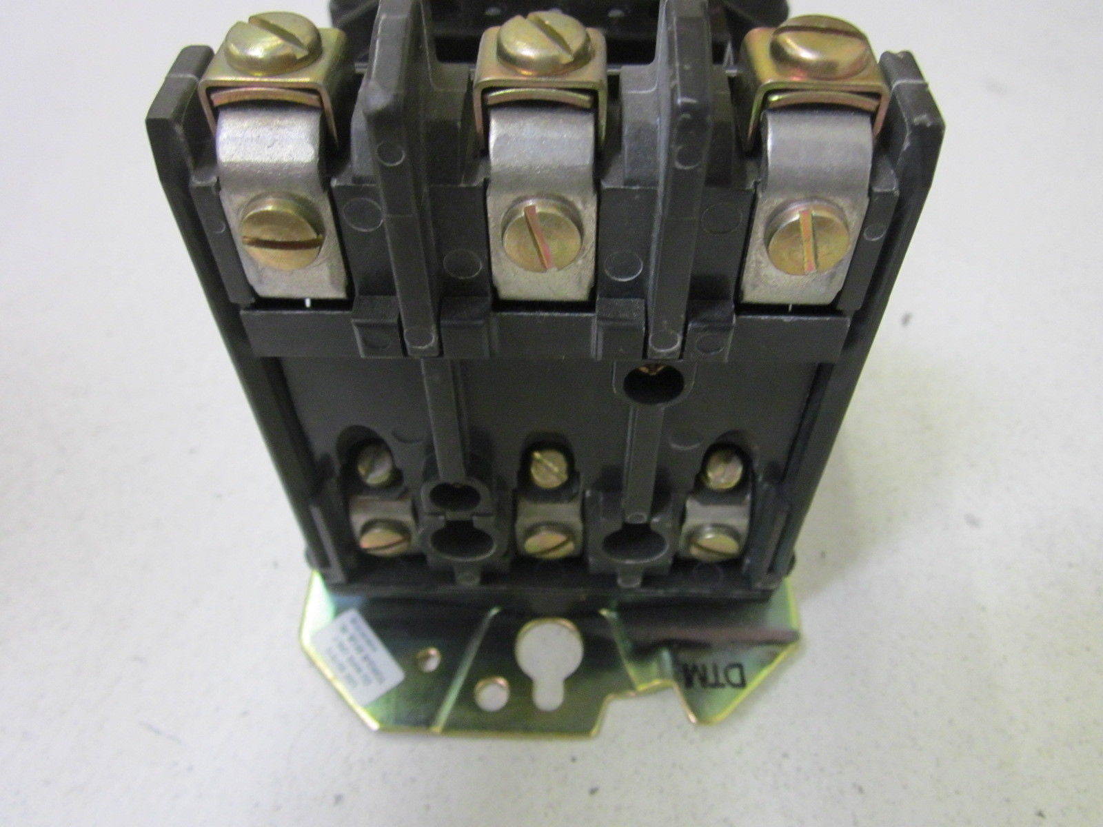 ALLEN BRADLEY NEMA SIZE 1 500F-BOD930 SER. B  * NEW *