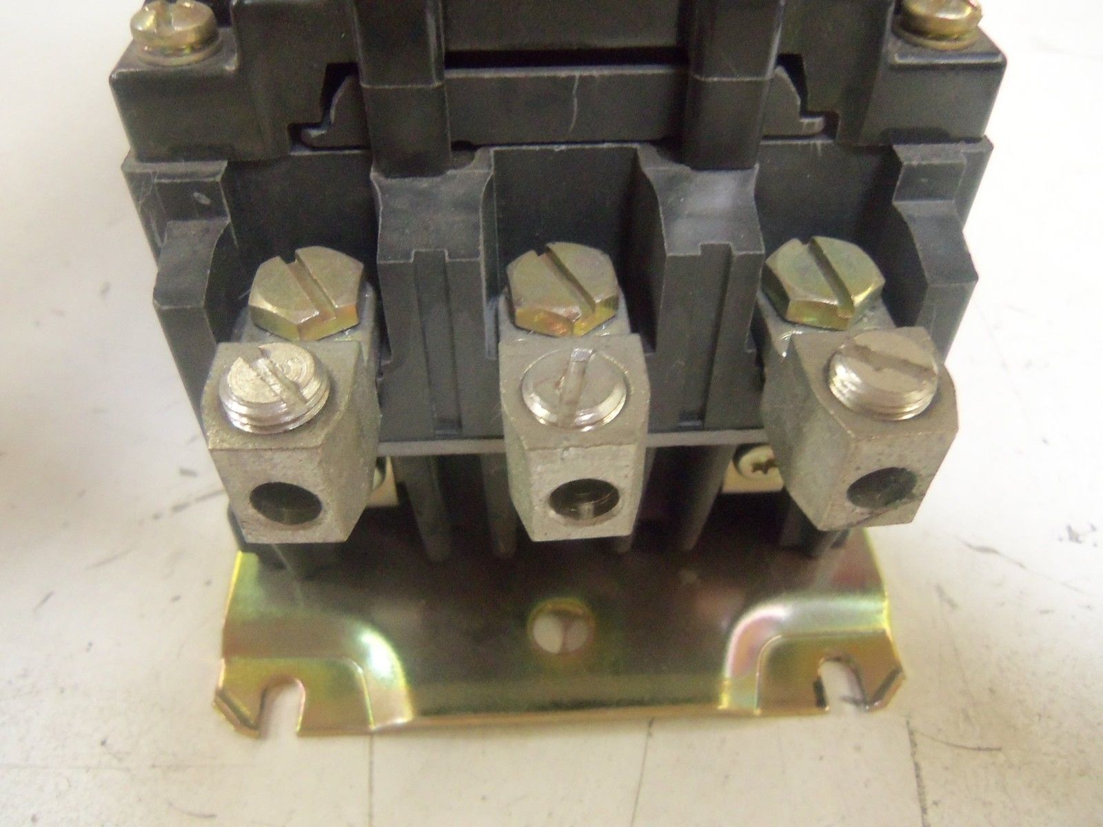 ALLEN BRADLEY 500F-COD930 SER. B STARTER CONTACTOR *USED*