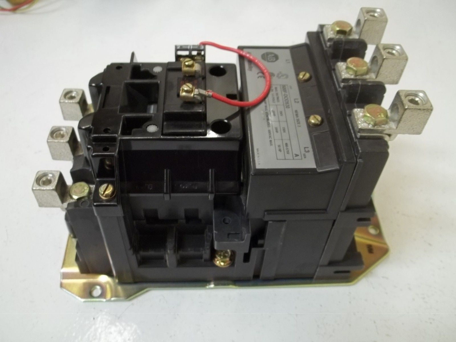 ALLEN BRADLEY 500F-DOD930 SER.A 115-120V *NEW NO BOX*