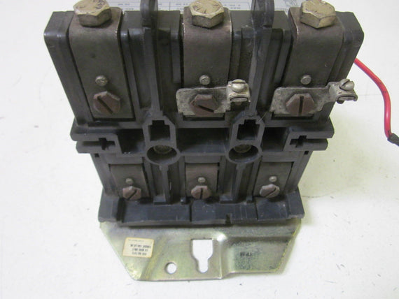 ALLEN BRADLEY 500F-DOD930 SER.A *USED*