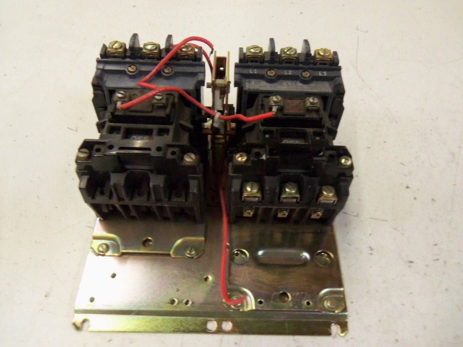 ALLEN BRADLEY NEMA SIZE 1 505-BOB-A2F SER. C REVERSING STARTER 115-120V *USED*