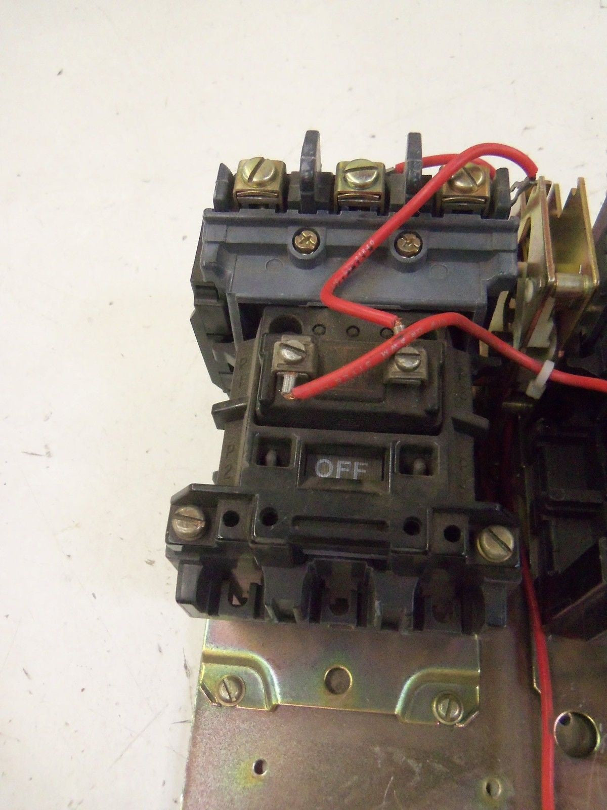 ALLEN BRADLEY NEMA SIZE 1 505-BOB-A2F SER. C REVERSING STARTER 115-120V *USED*