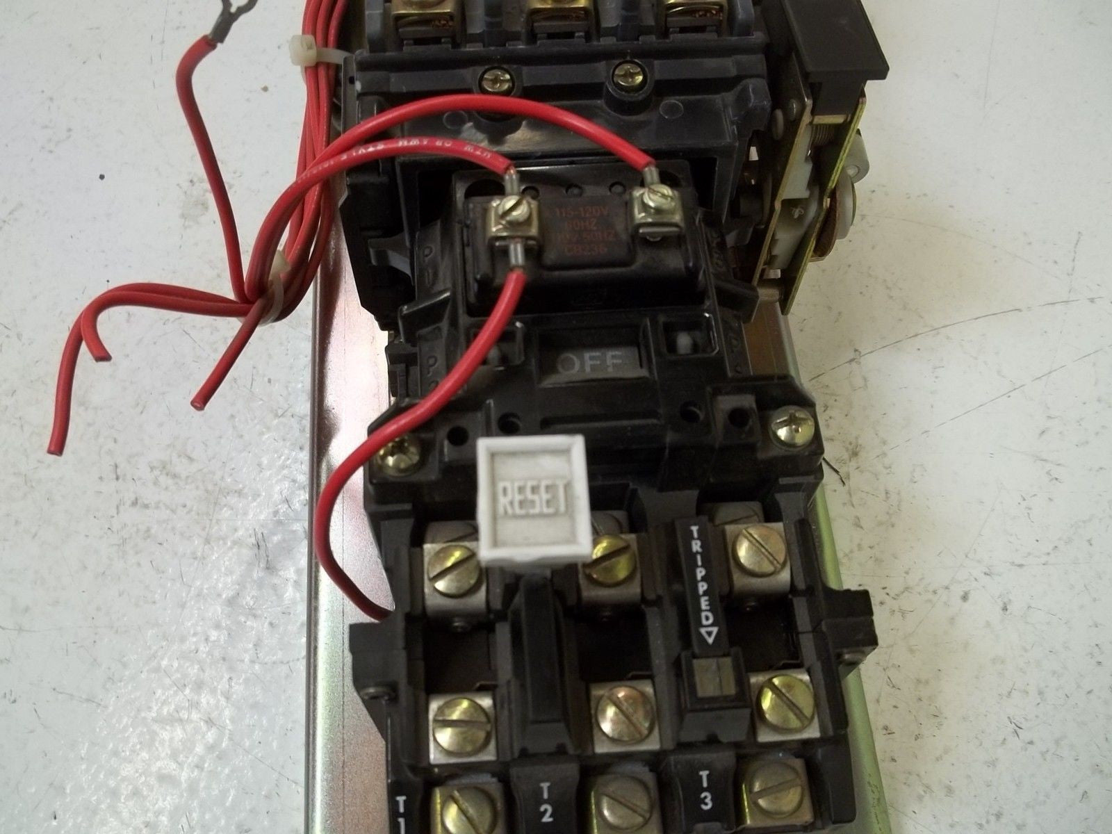 ALLEN BRADLEY 505V-A0D SER.B 115-120V *USED*