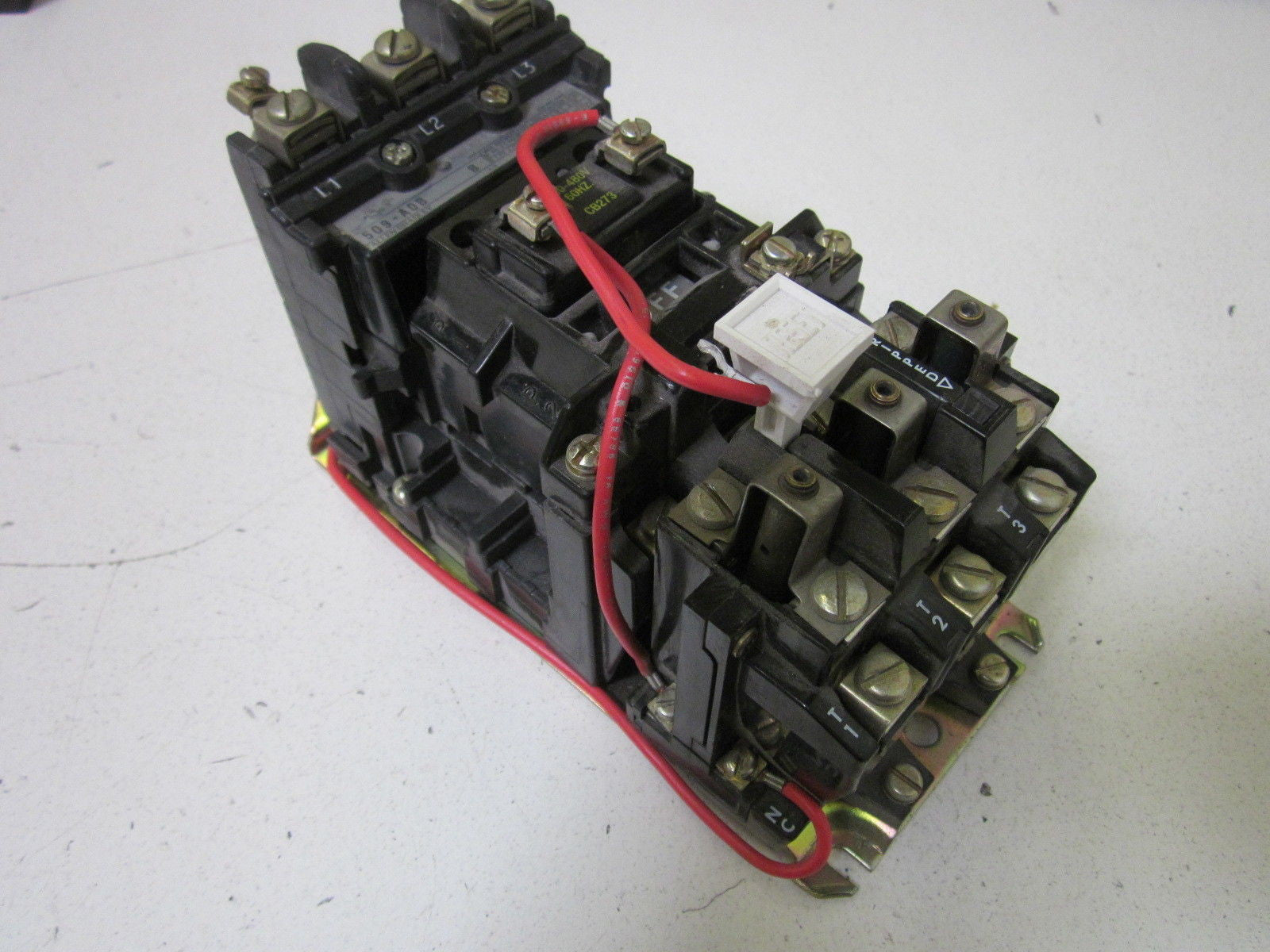 ALLEN BRADLEY NEMA SIZE 0 509-AOB SER. B MOTOR STARTER 460-480V *USED*