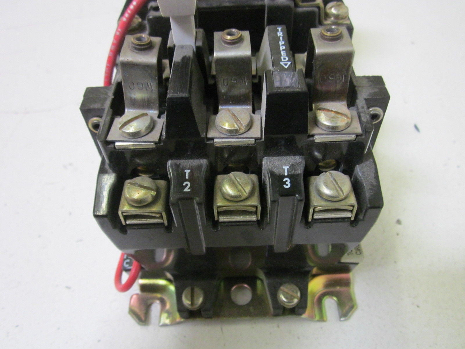 ALLEN BRADLEY NEMA SIZE 0 509-AOB SER. B MOTOR STARTER 460-480V *USED*