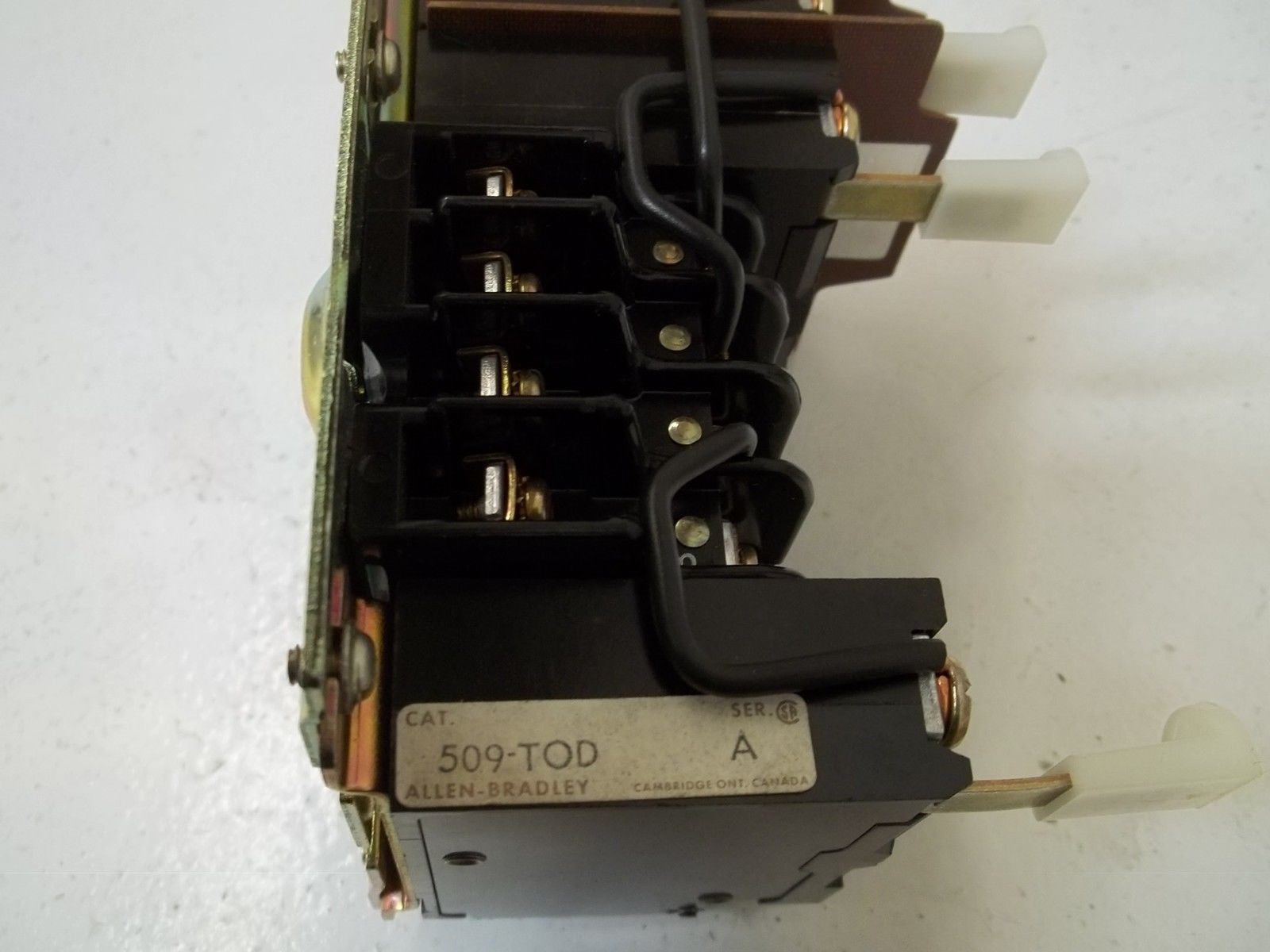 ALLEN BRADLEY 509-TOD SER.A 120V USED*