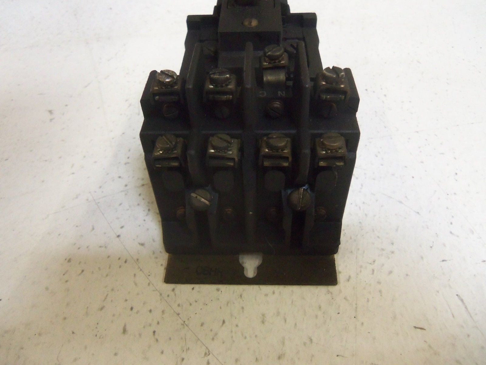 ALLEN BRADLEY 700-BR400A1 SER A CONTROL RELAY *USED*