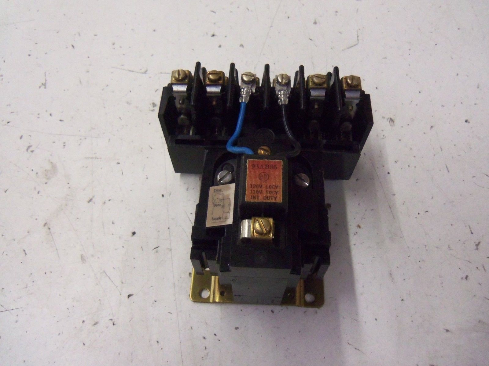 ALLEN BRADLEY 700-BRM400A1 SERIES B *NEW NO BOX*