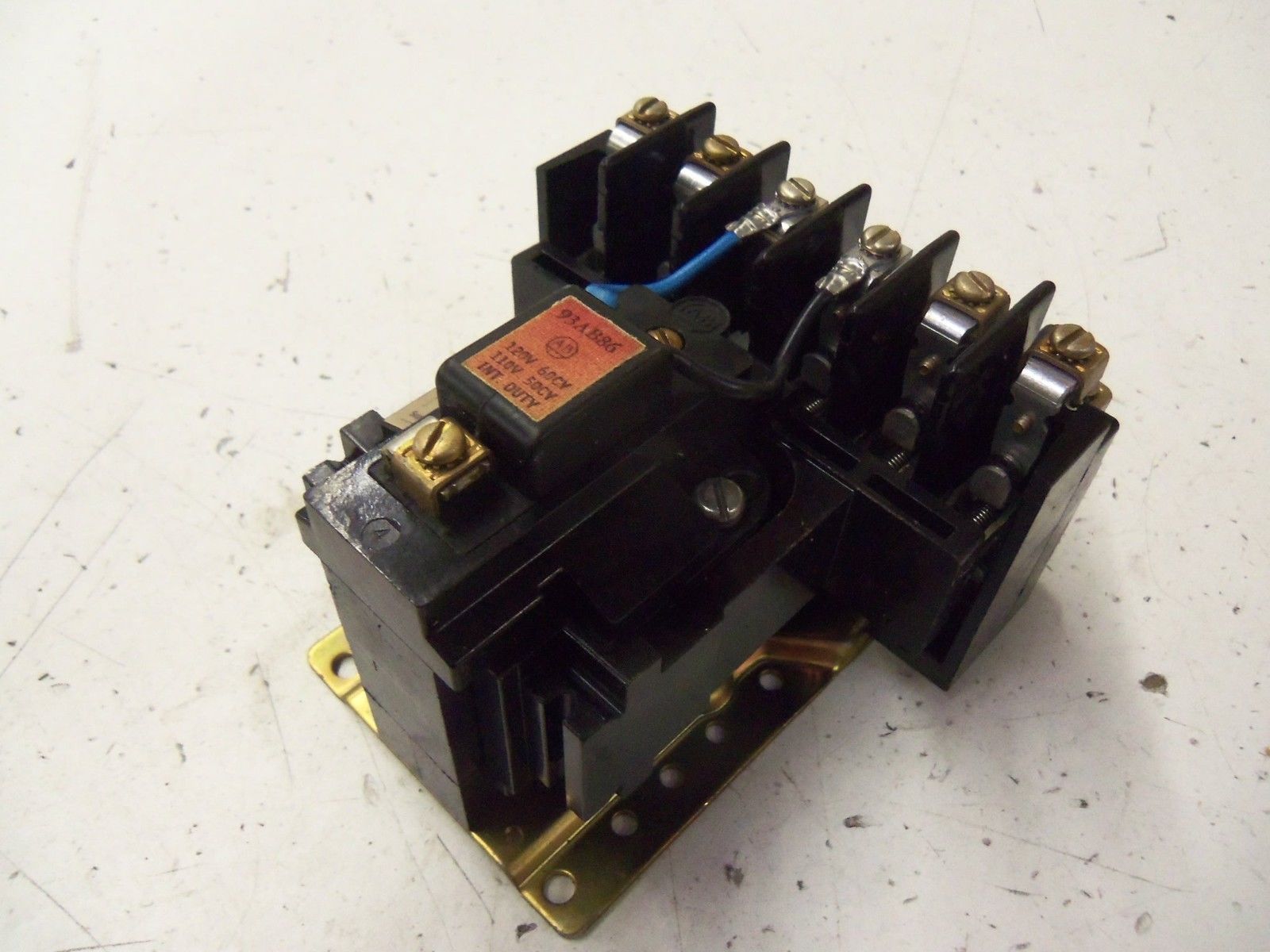 ALLEN BRADLEY 700-BRM400A1 SERIES B *NEW NO BOX*