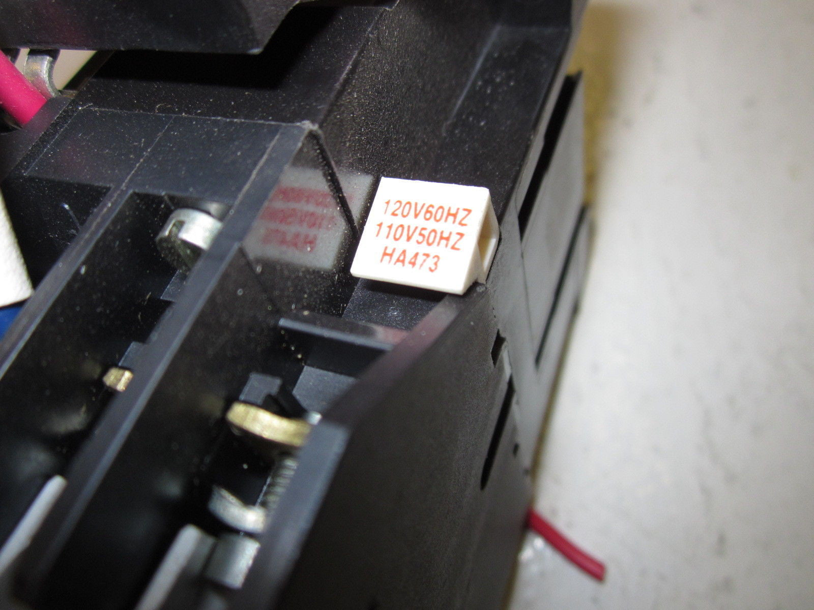 ALLEN BRADLEY 700-F400A1 SER.B / 199-FSMA10 SER.B *USED*