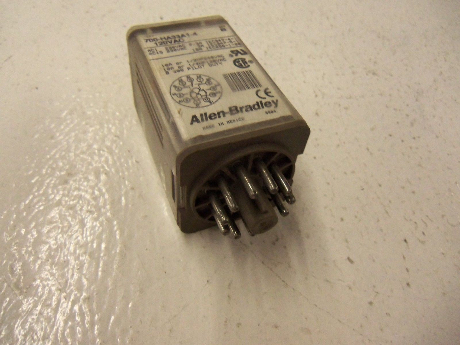 ALLEN BRADLEY 700-HA33A1-4 SERIES B *USED*