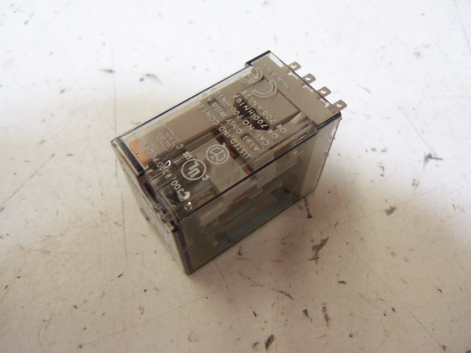 ALLEN BRADLEY 700-HC14Z24 SERIES D *NEW NO BOX*