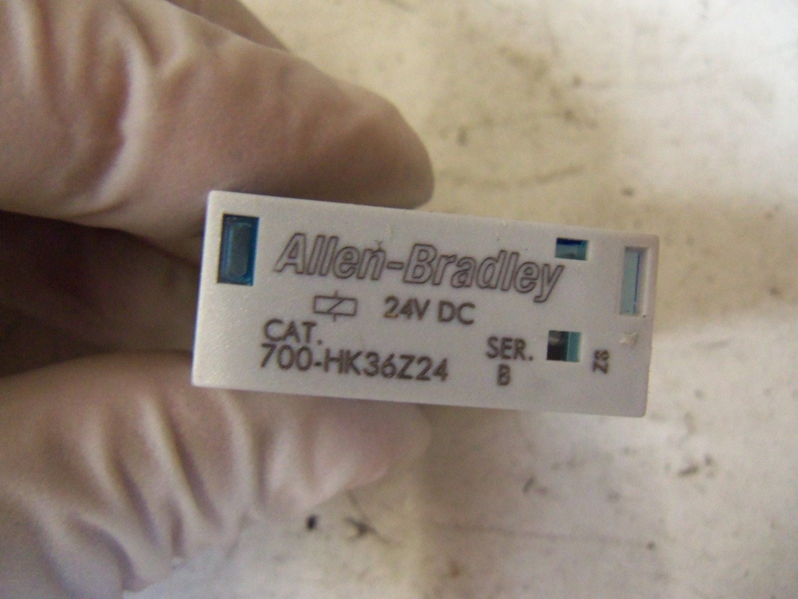 ALLEN BRADLEY 700-HK36Z24 SER. B RELAY 24VDC *NEW IN BOX*