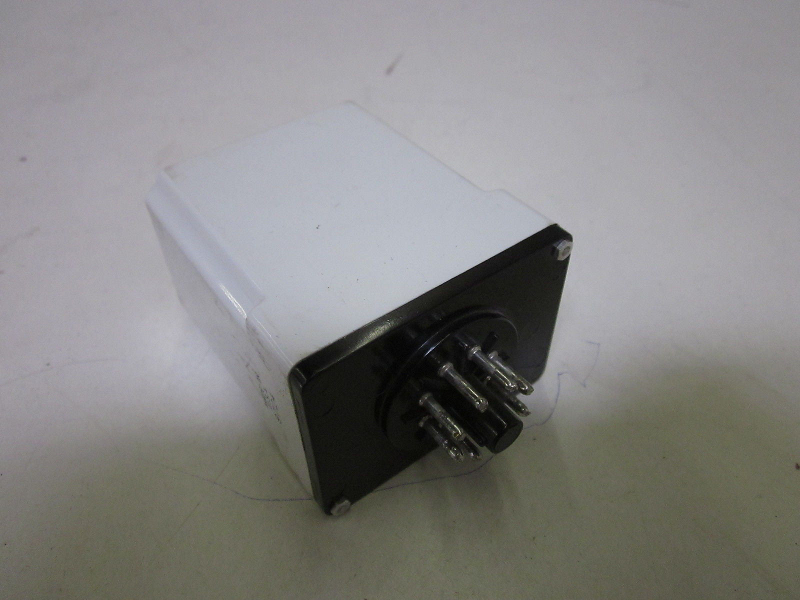 ALLEN BRADLEY 700-HT12AA2 SER.A *USED*