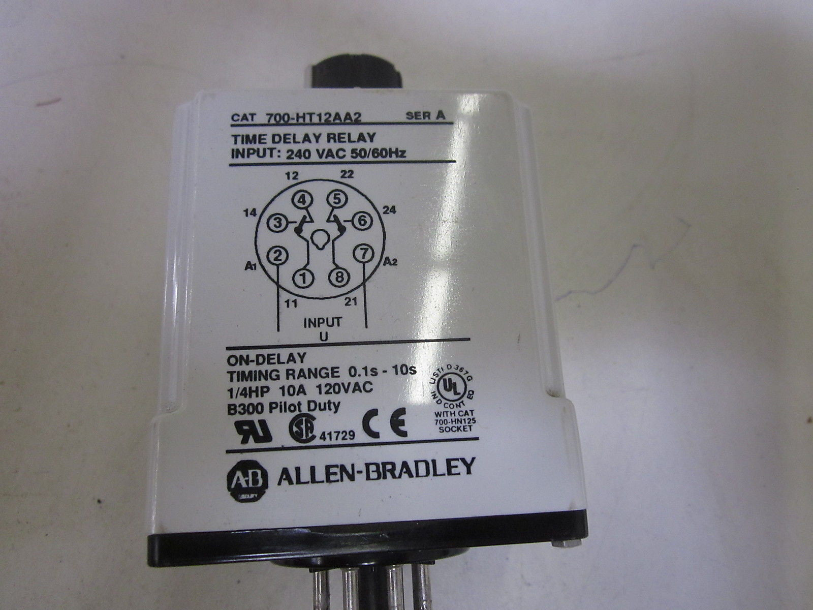 ALLEN BRADLEY 700-HT12AA2 SER.A *USED*