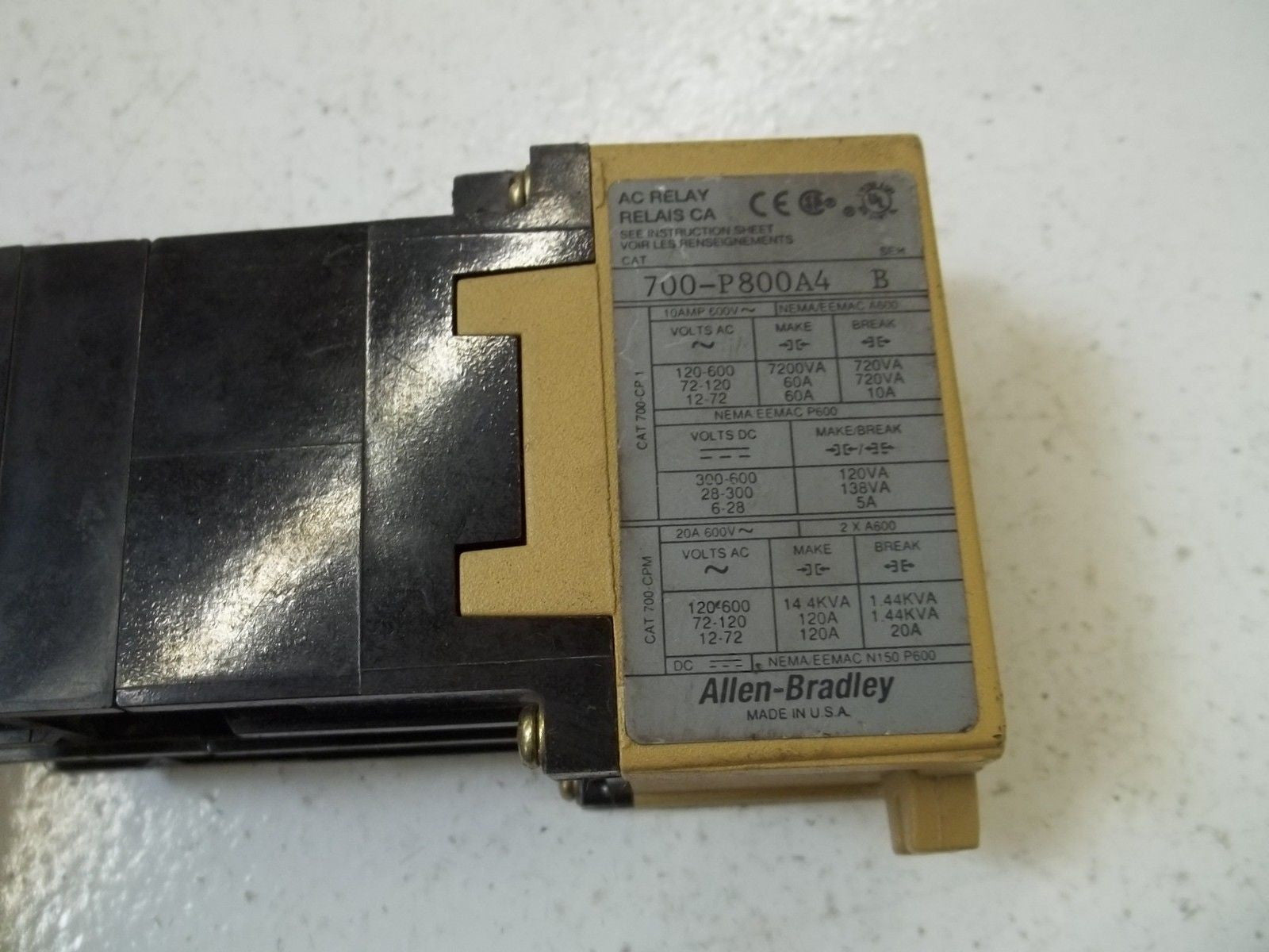 ALLEN BRADLEY 700-P800A4 SER.B 460-480V *USED*