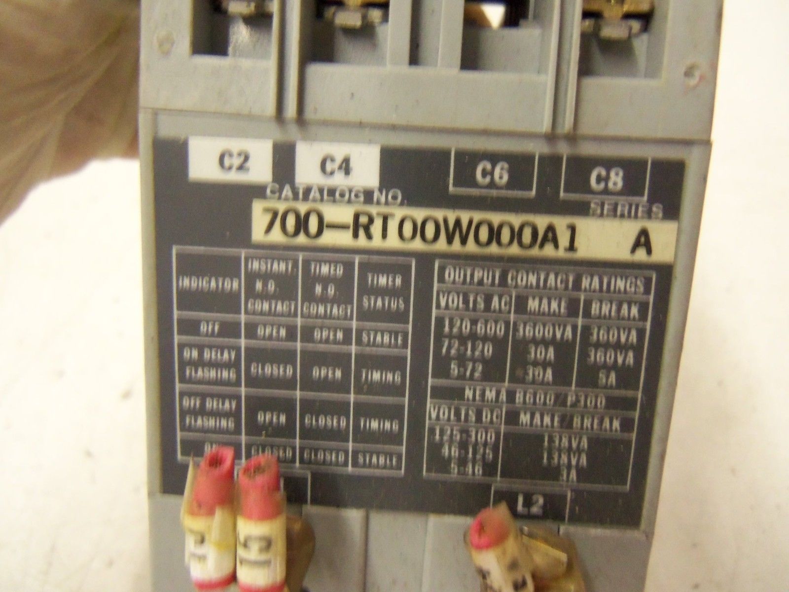 ALLEN BRADLEY 700-RT00W000A1 SERIES A *USED*