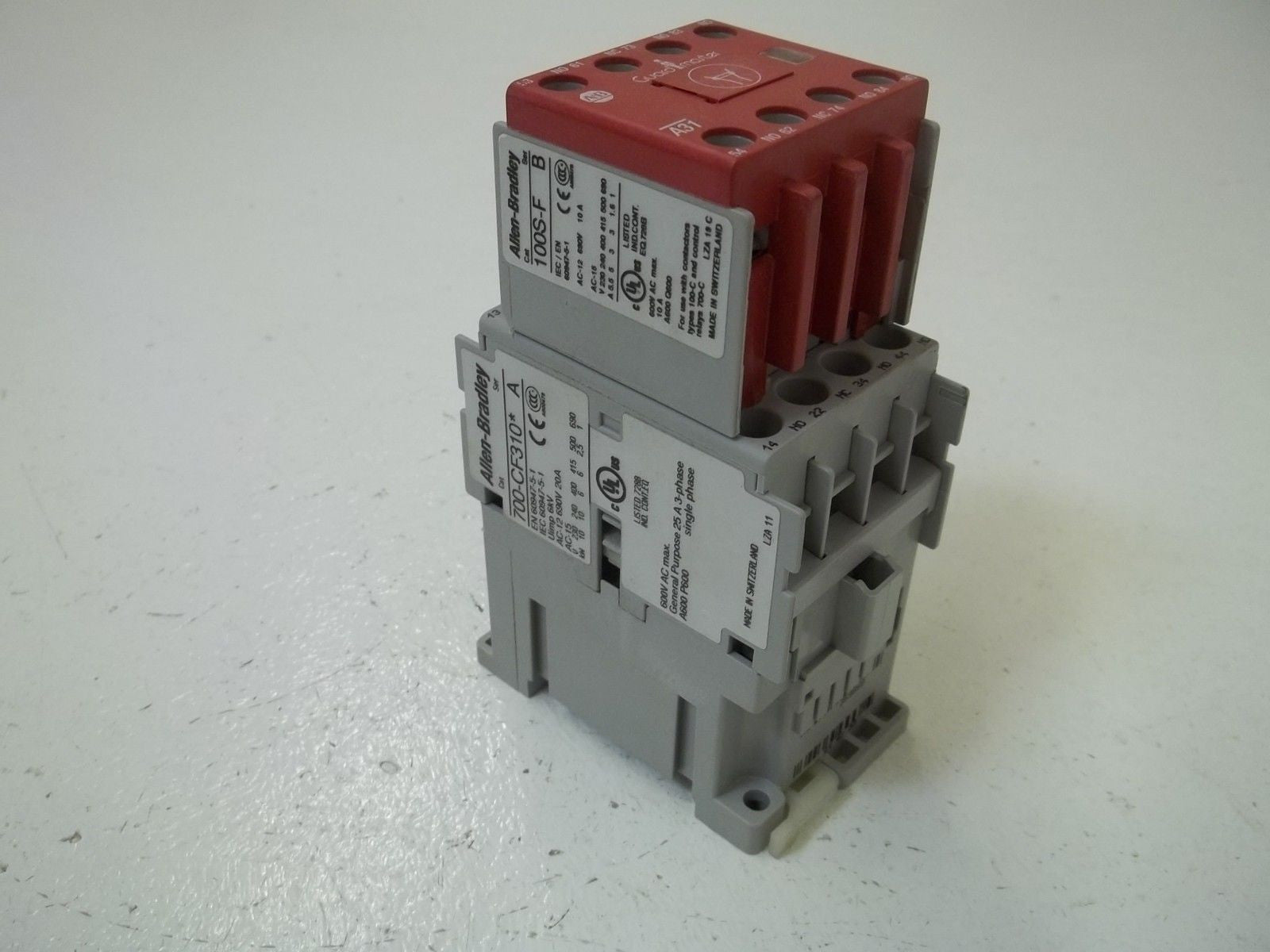 ALLEN BRADLEY 700S-CF620DC SER A CONTROL RELAY 120V  *USED*
