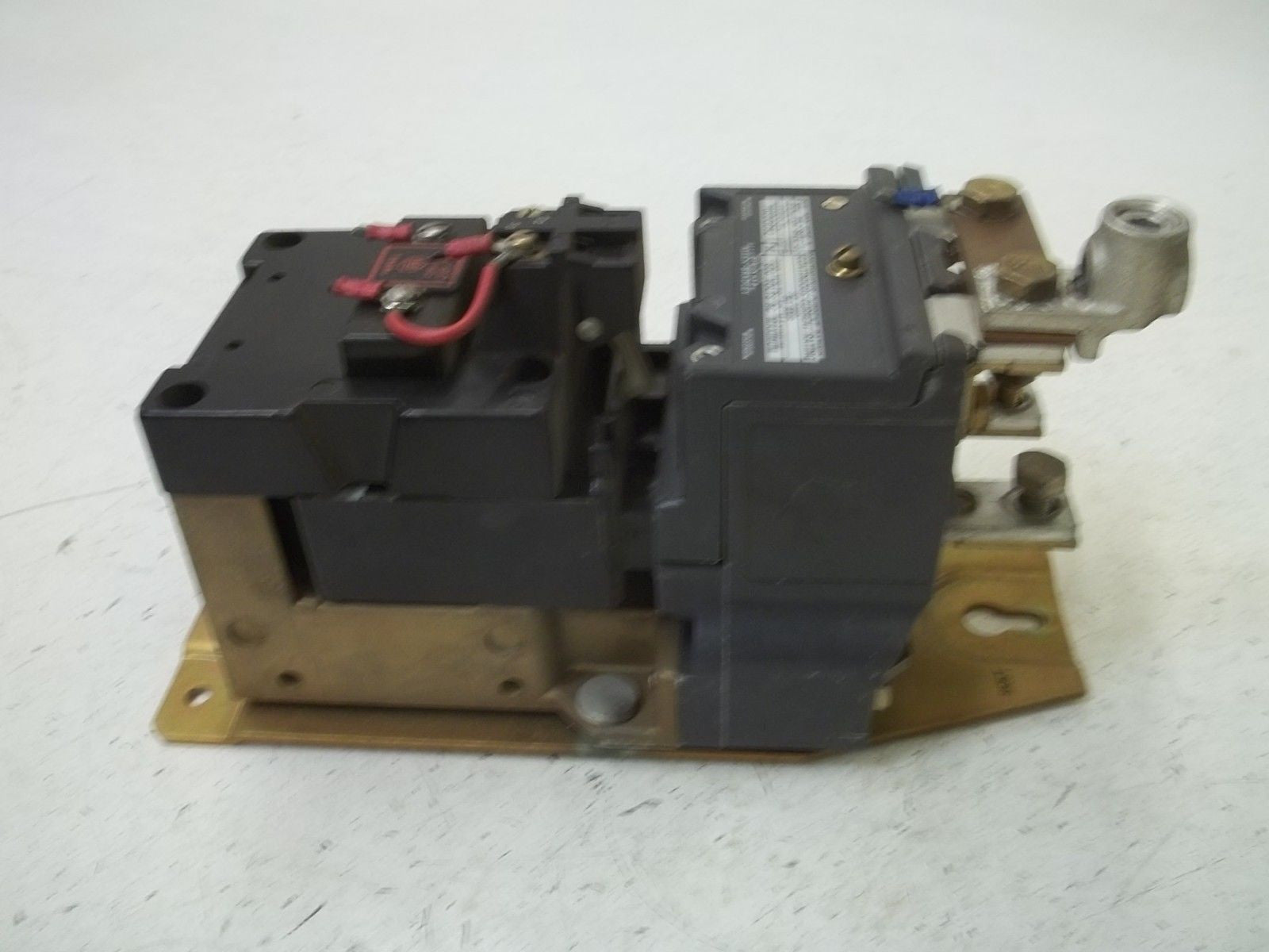 ALLEN BRADLEY 702-DOD92 SER.K STARTER SIZE 3  *USED*