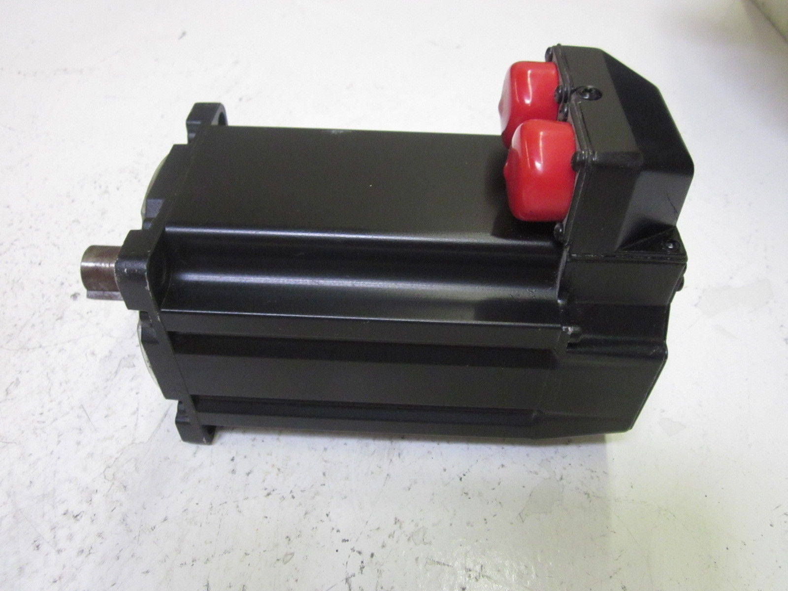ALLEN BRADLEY MPL-B430P-SJ22-AA *USED*
