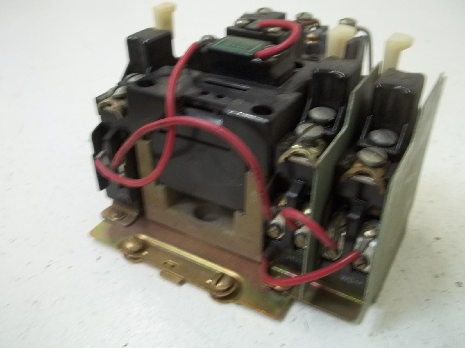ALLEN BRADLEY 709-B0A103 SER.K 240V *USED*