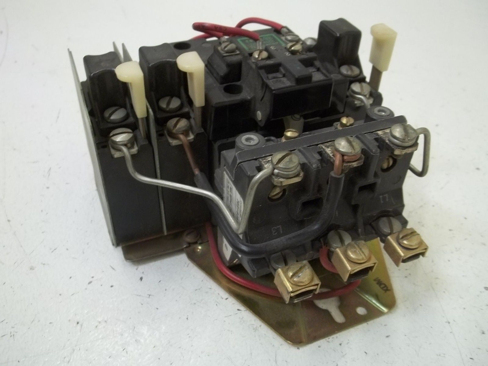 ALLEN BRADLEY 709-B0A103 SER.K 240V *USED*