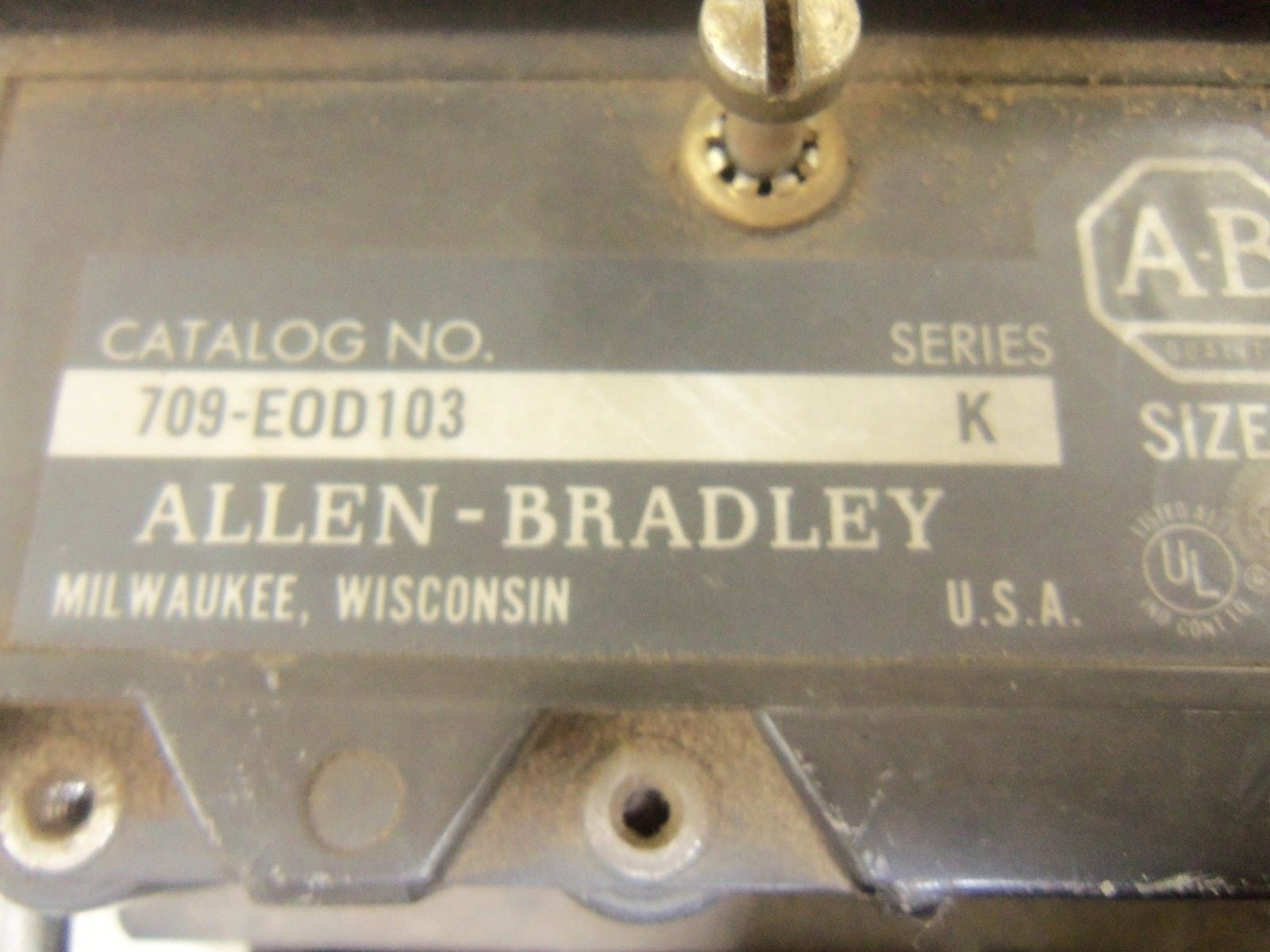 ALLEN BRADLEY SIZE 4 709-EOD103 SER. K STARTER 120V (AS PICTURED) *USED*