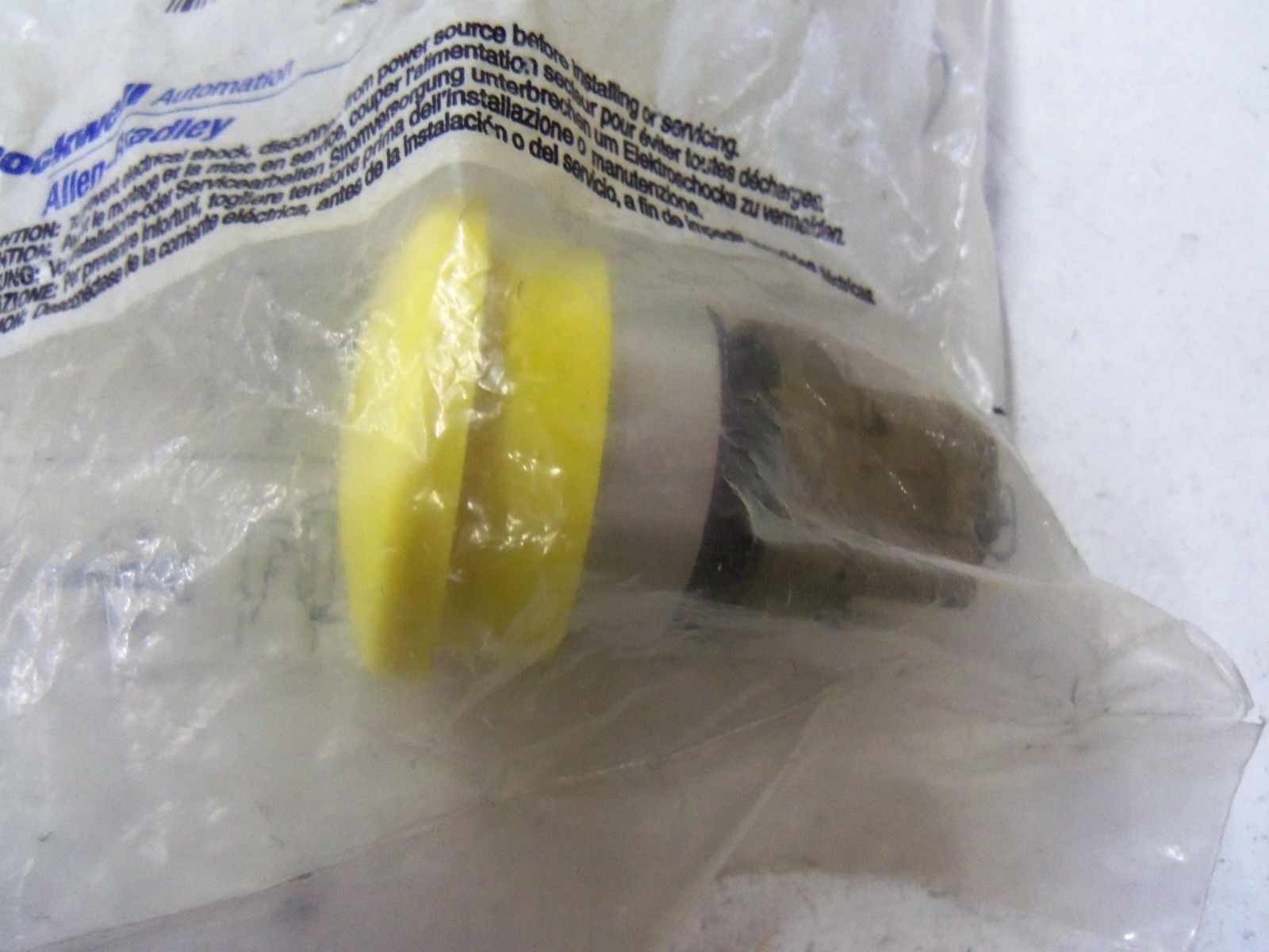 ALLEN BRADLEY 800EM-M5 SERIES A *NEW IN FACTORY BAG*