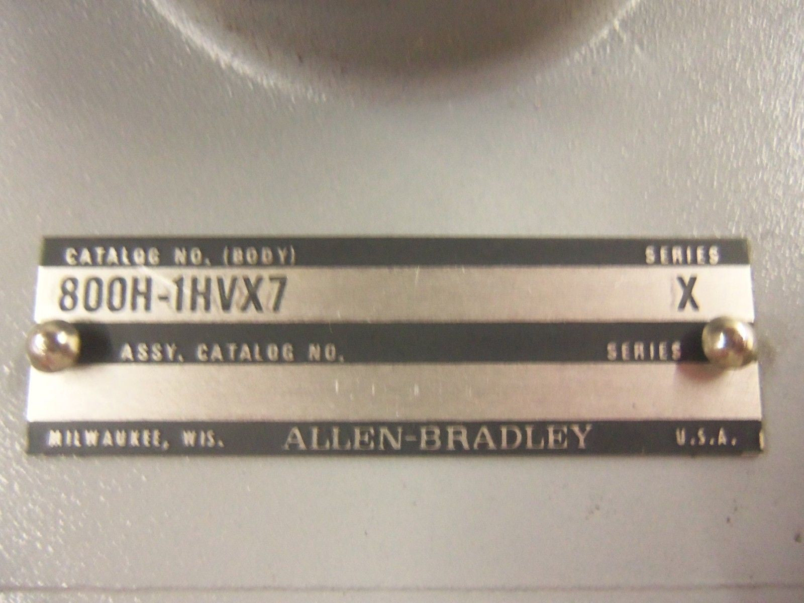 ALLEN BRADLEY 800H-1HVX7 SERIES X W/ 800H-NP30 SERIES X *NEW NO BOX*
