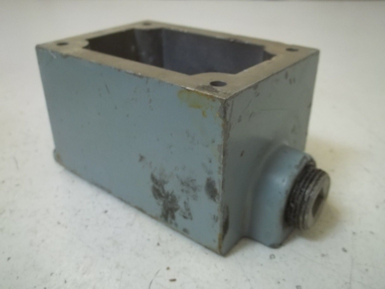 ALLEN BRADLEY 800H-1HVX7M3 SER.X BODY ONLY *USED*