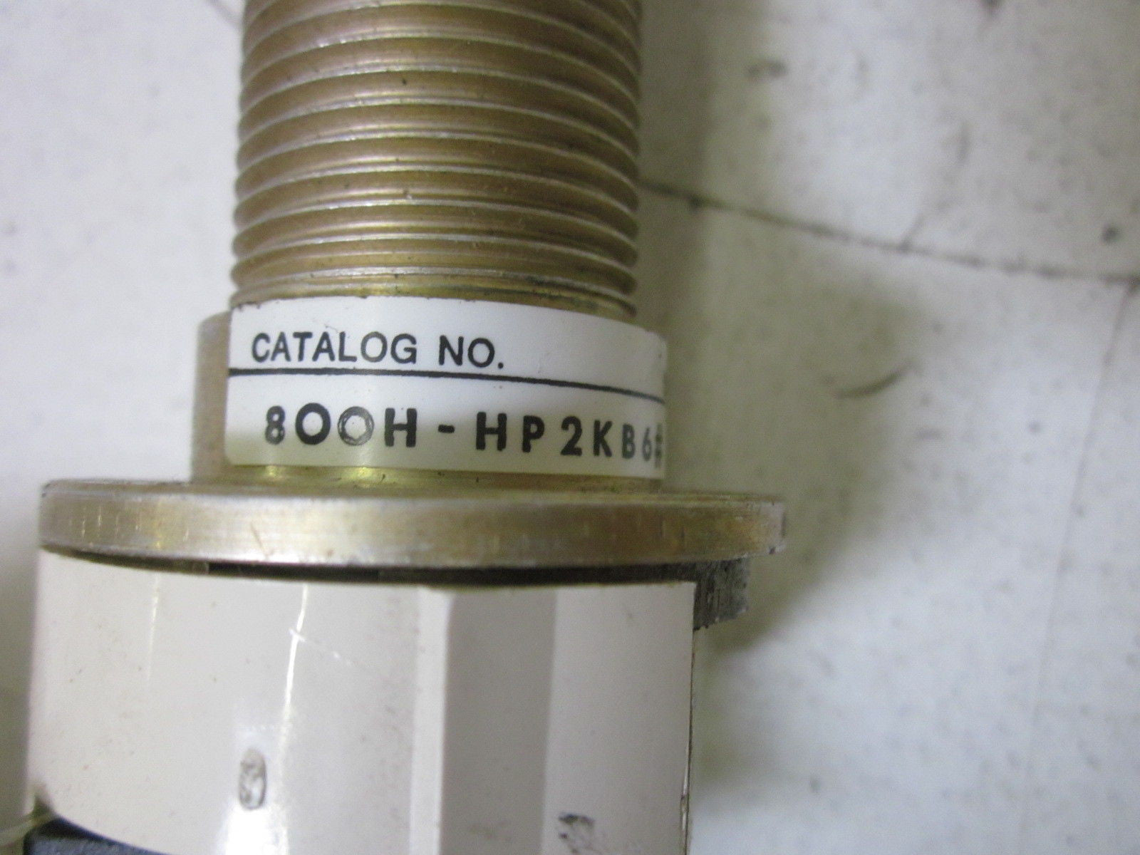 ALLEN BRADLEY 800H-HP2KB6 SER.C *NEW NO BOX*