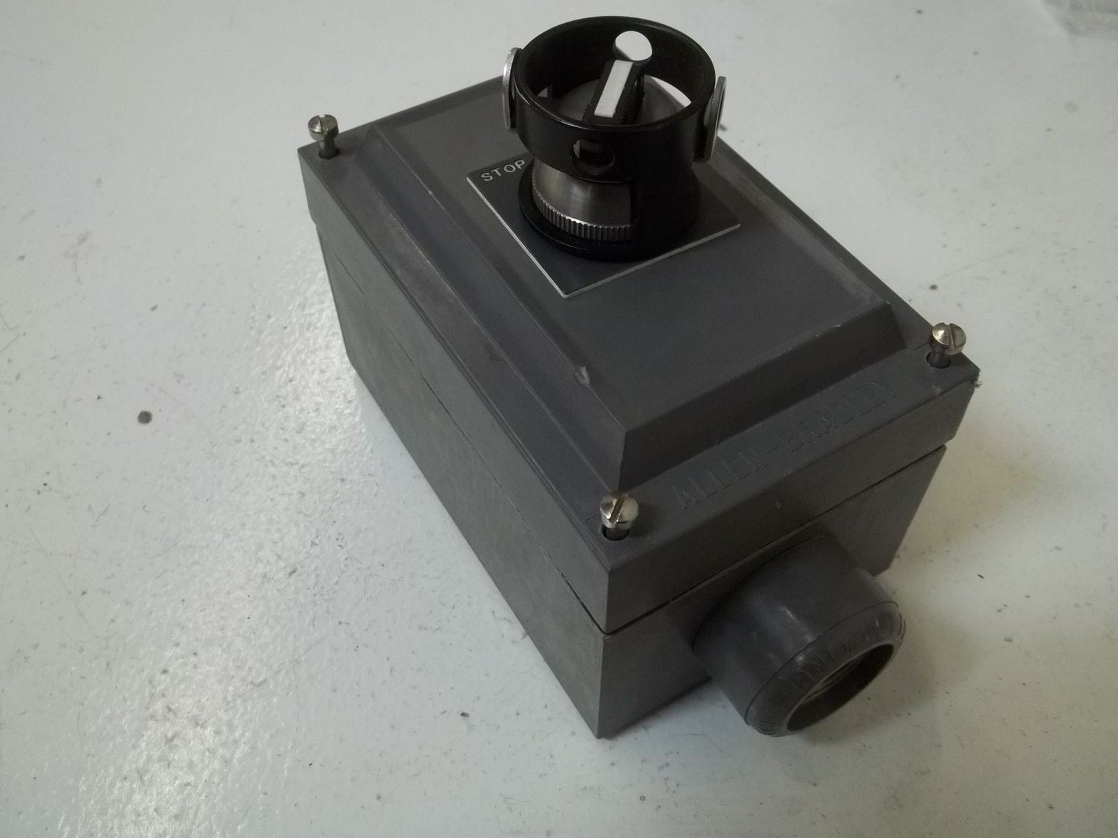 ALLEN BRADLEY 800R-1HW4R-38278 SER.A *USED*