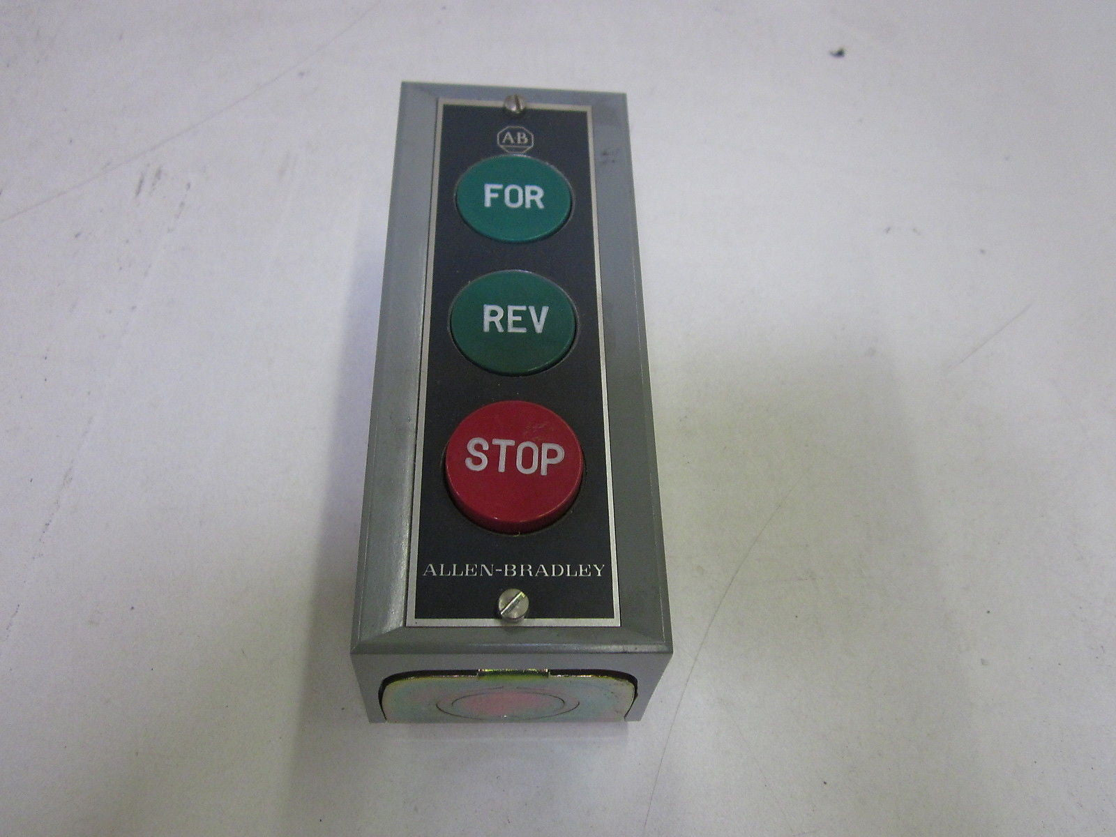 ALLEN BRADLEY 800S-3SA *NEW NO BOX*