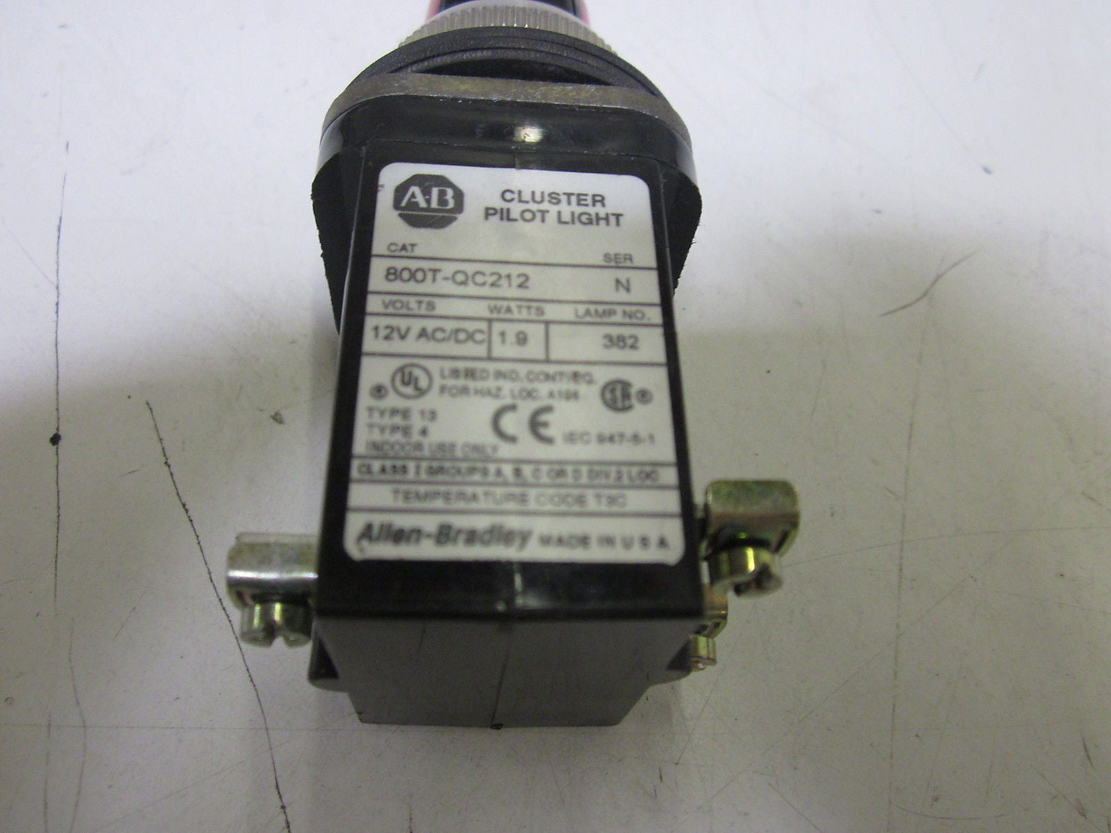 ALLEN BRADLEY 800T-QC212 SER.N *NEW NO BOX*