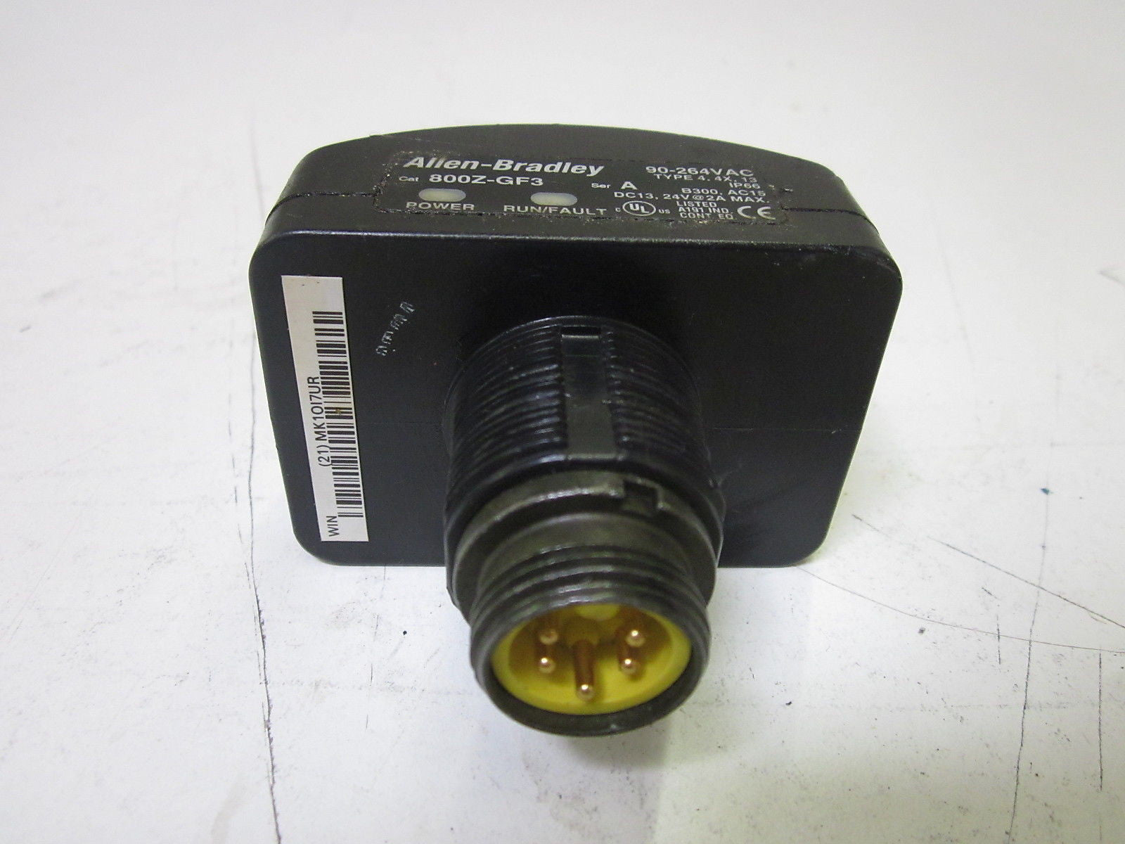 ALLEN BRADLEY 800Z-GF3 SER.A *USED*