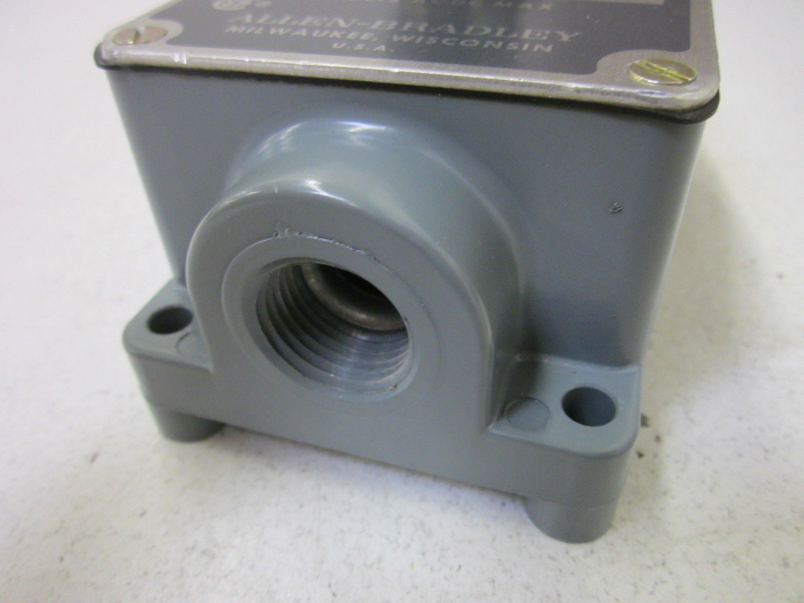ALLEN BRADLEY 801-ASC27 SER.A *NEW NO BOX*