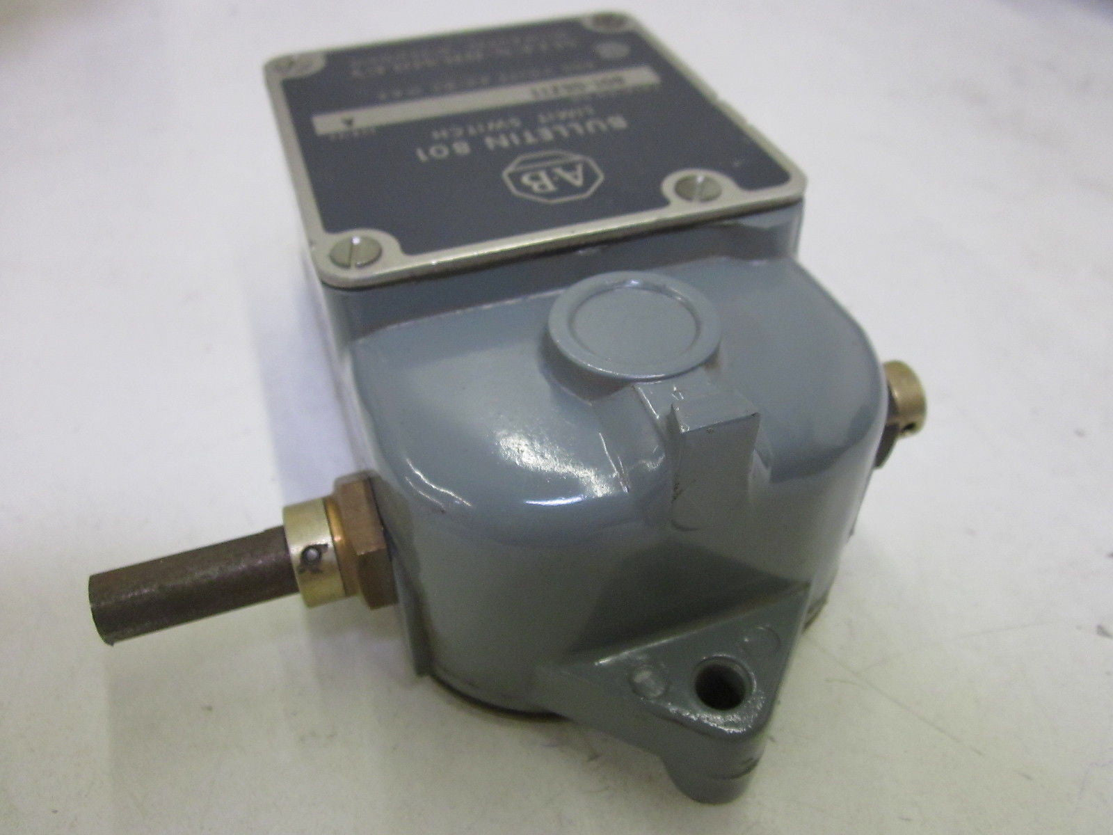ALLEN BRADLEY 801-GSZ11 SER.A *NEW NO BOX*