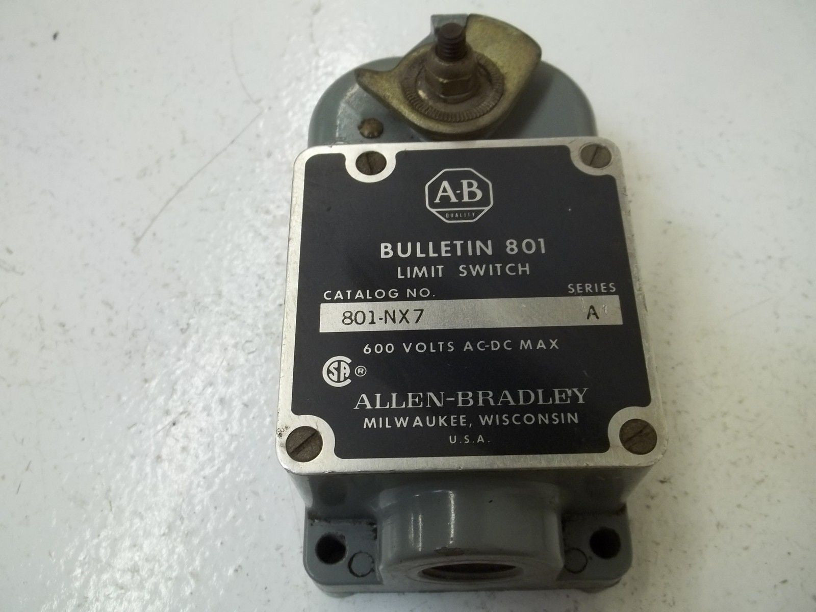 ALLEN BRADLEY 801-NX8 SER.A *USED*