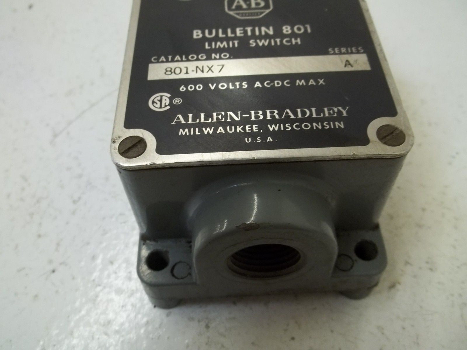 ALLEN BRADLEY 801-NX8 SER.A *USED*