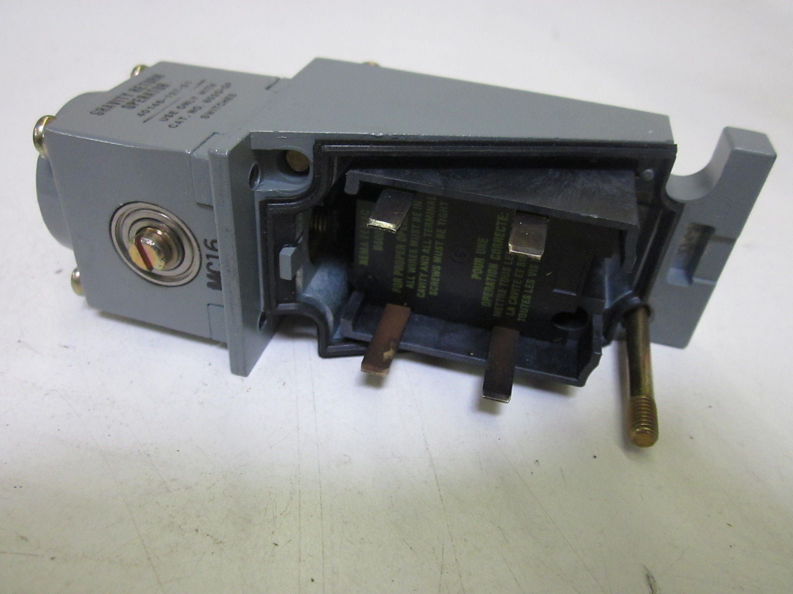 ALLEN BRADLEY 802G-GP1 SER.H *NEW NO BOX*