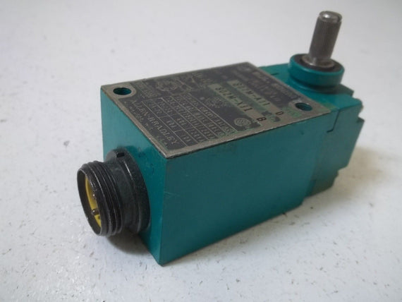 ALLEN BRADLEY 802M-AJ1 SER.D LIMIT SWITCH *USED*