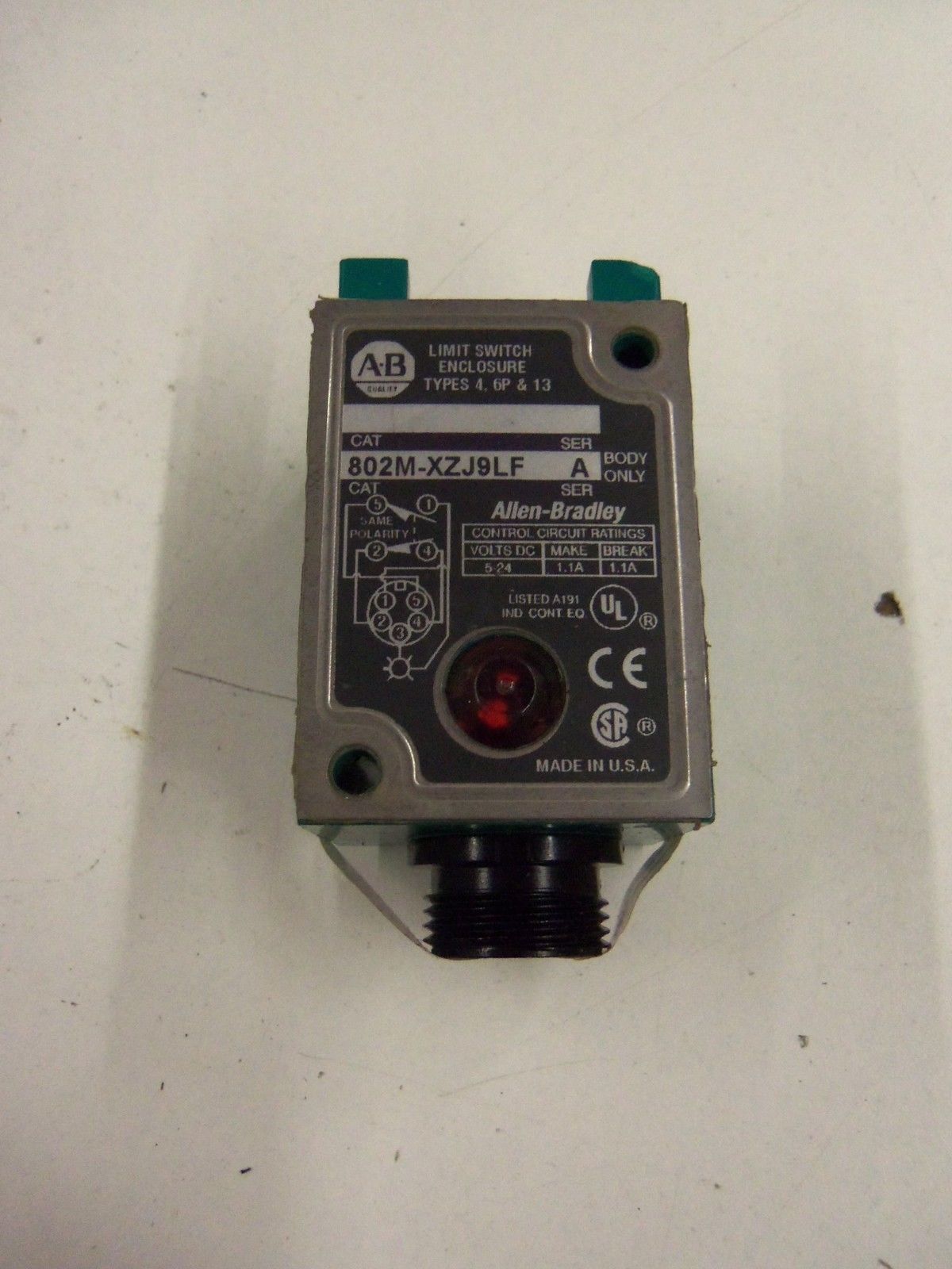 ALLEN BRADLEY 802M-XZJ9LF SERIES A *NEW NO BOX*