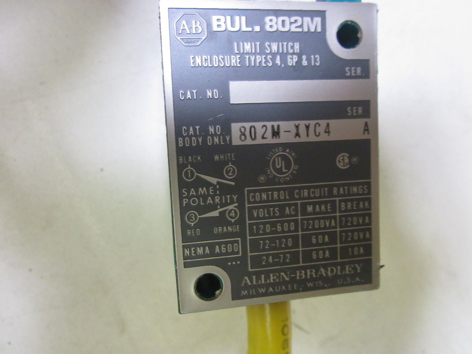 ALLEN BRADLEY 802M-XYC4 SER.A *NEW NO BOX*