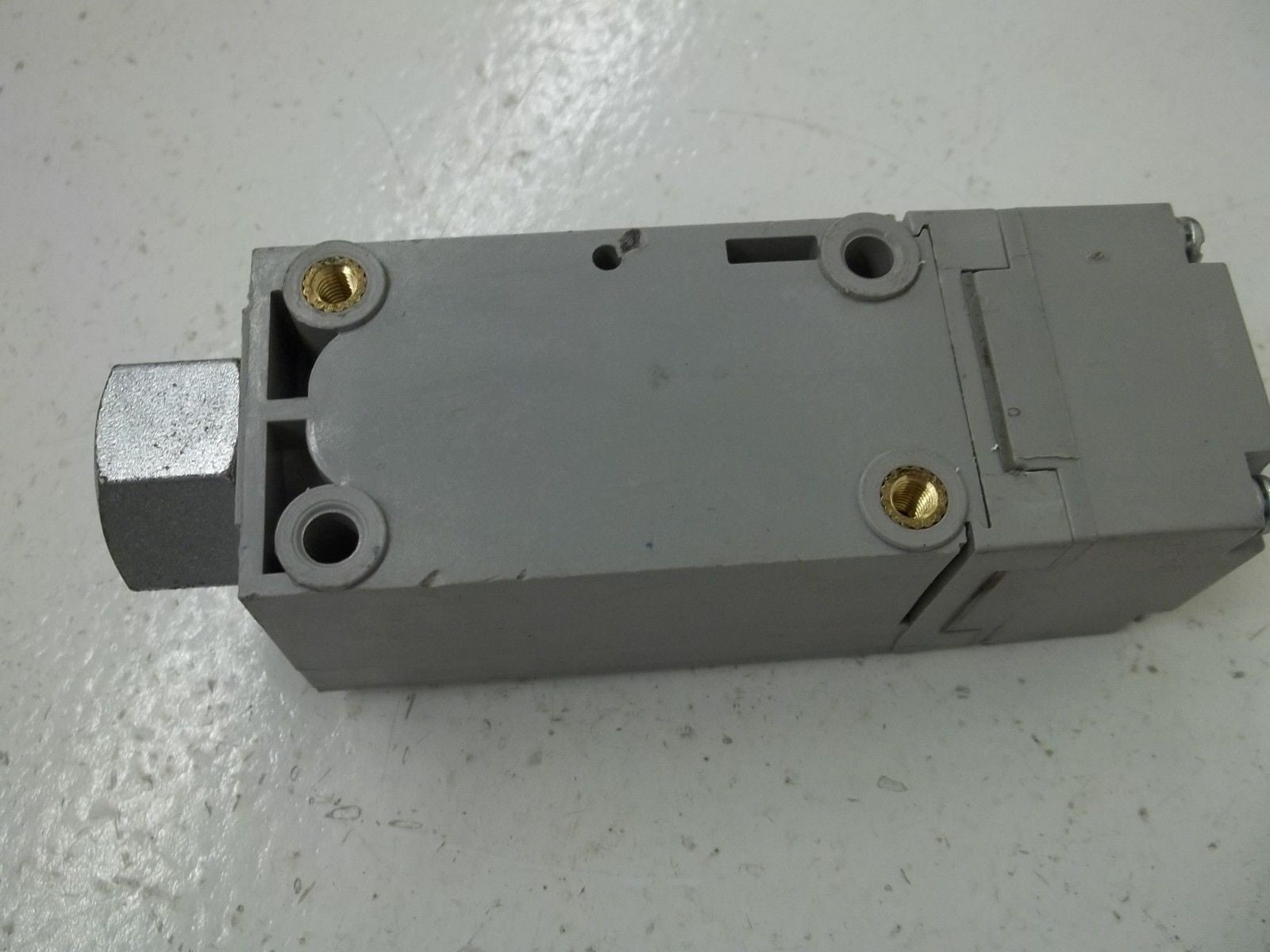 ALLEN BRADLEY 802PR-LBAJ3 SER.E  *USED*
