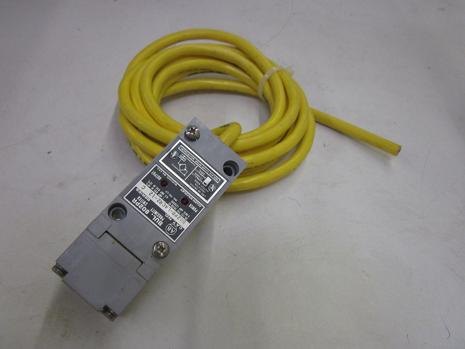 ALLEN BRADLEY 802PR-LACR2-12 SER.C *NEW NO BOX*