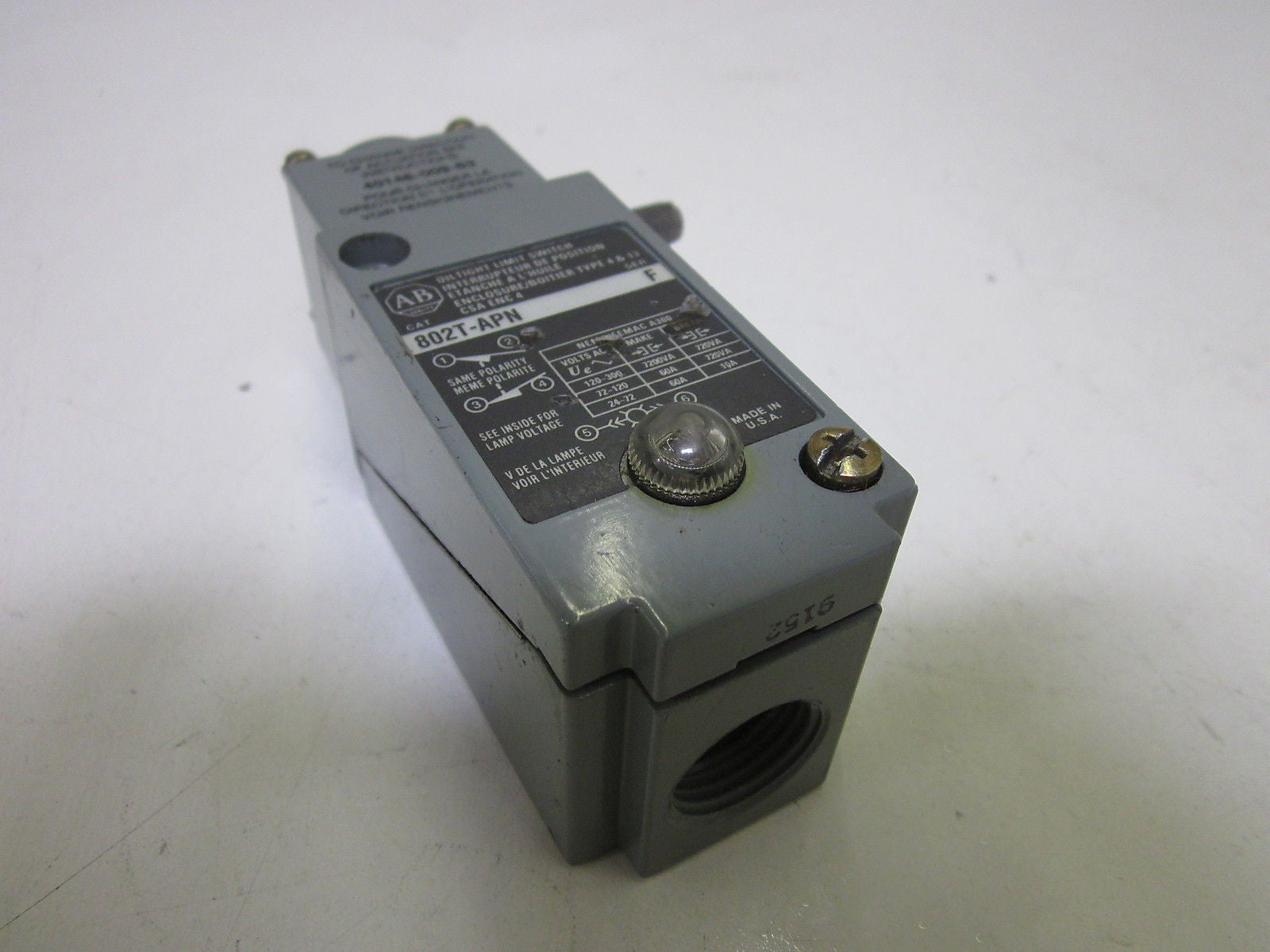 ALLEN BRADLEY 802T-APN SER. F OILTIGHT LIMIT SWITCH *NEW NO BOX*
