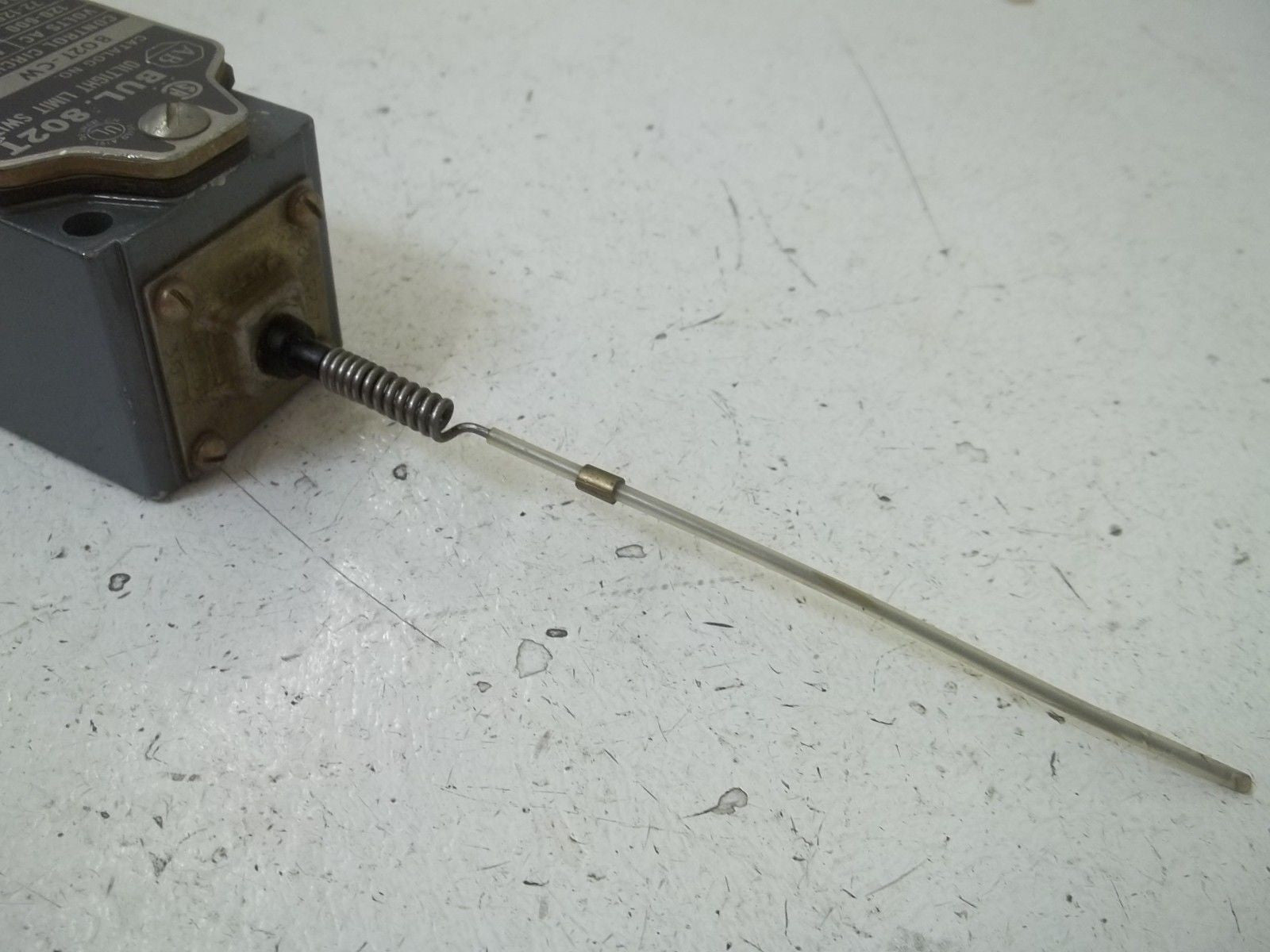 ALLEN BRADLEY 802T-CW SER.C LIMIT SWITCH *USED*