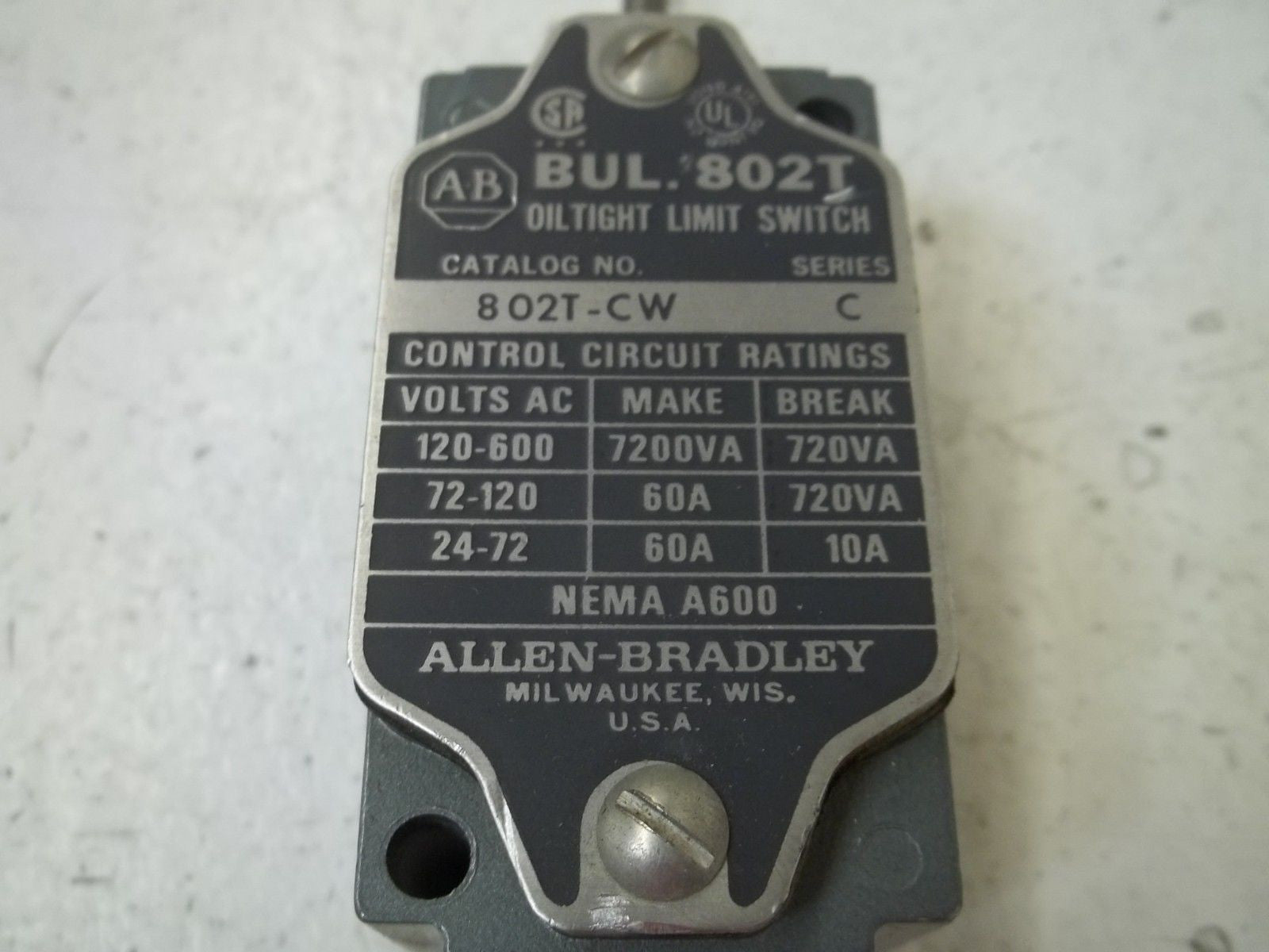 ALLEN BRADLEY 802T-CW SER.C LIMIT SWITCH *USED*